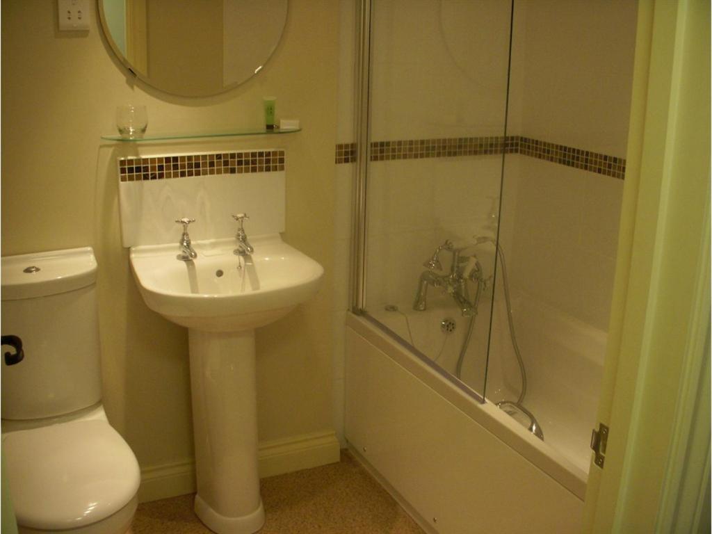 Broom Hall Inn, photo 16