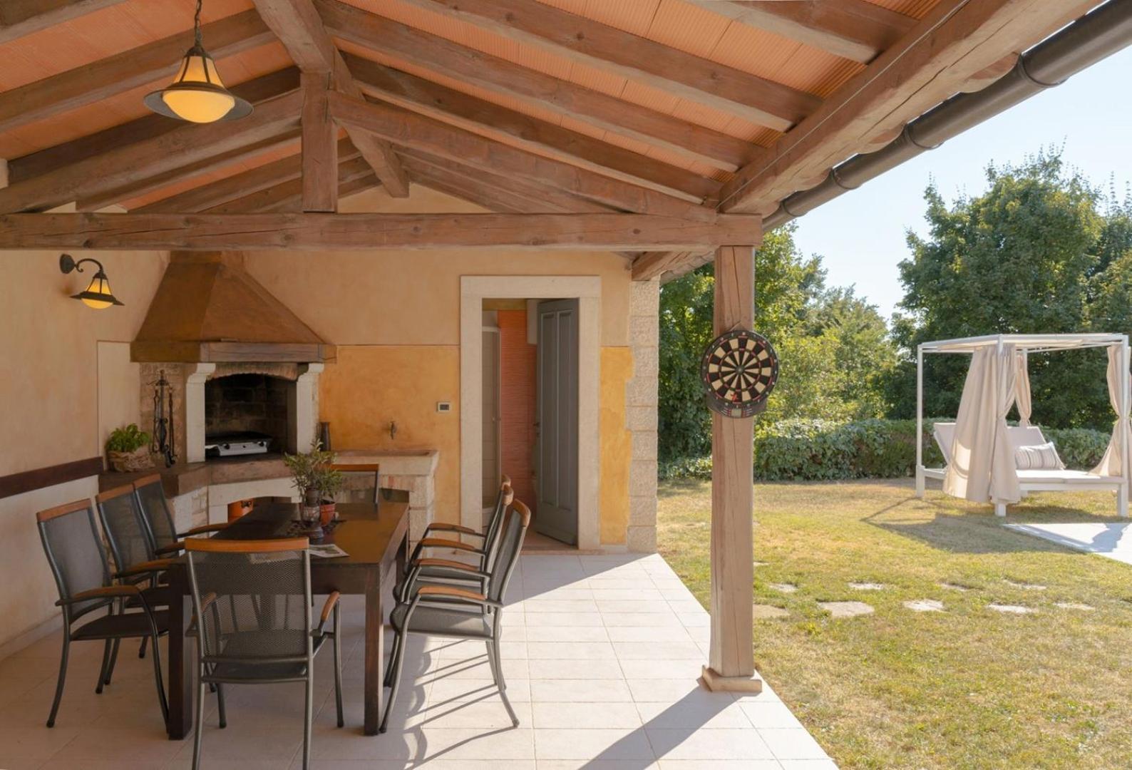 Villa Rustica view 4