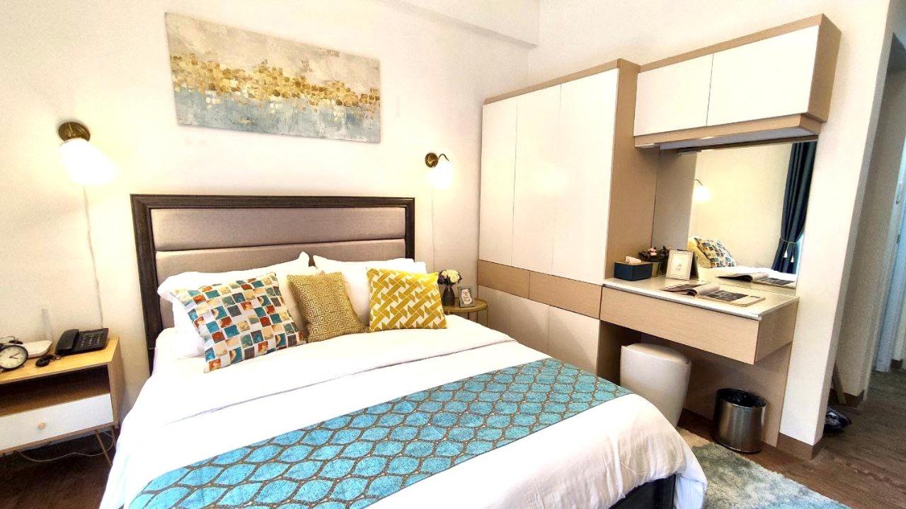 Stay, Park, Swim and more near Mactan Airport view 5