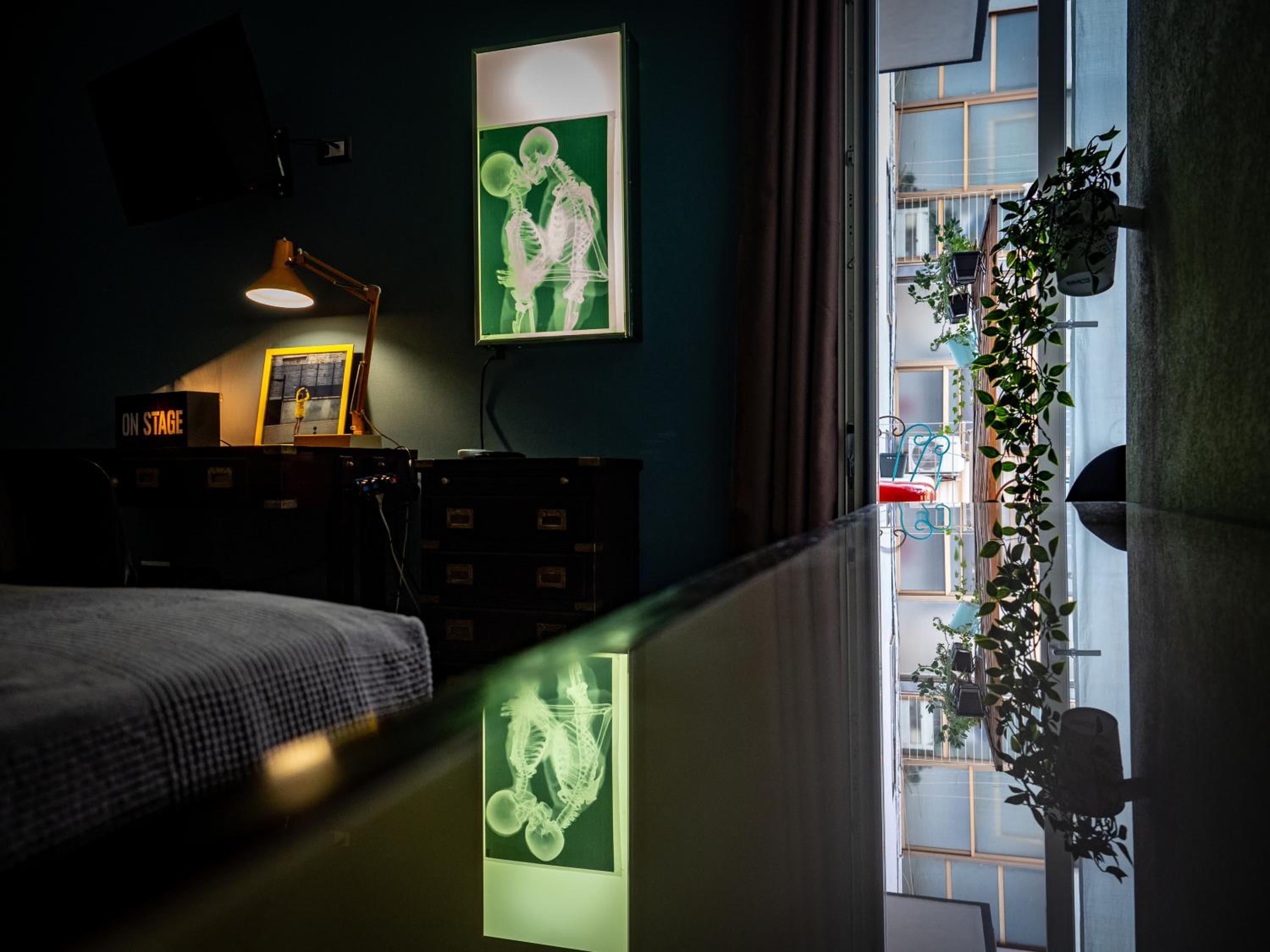 hotel room