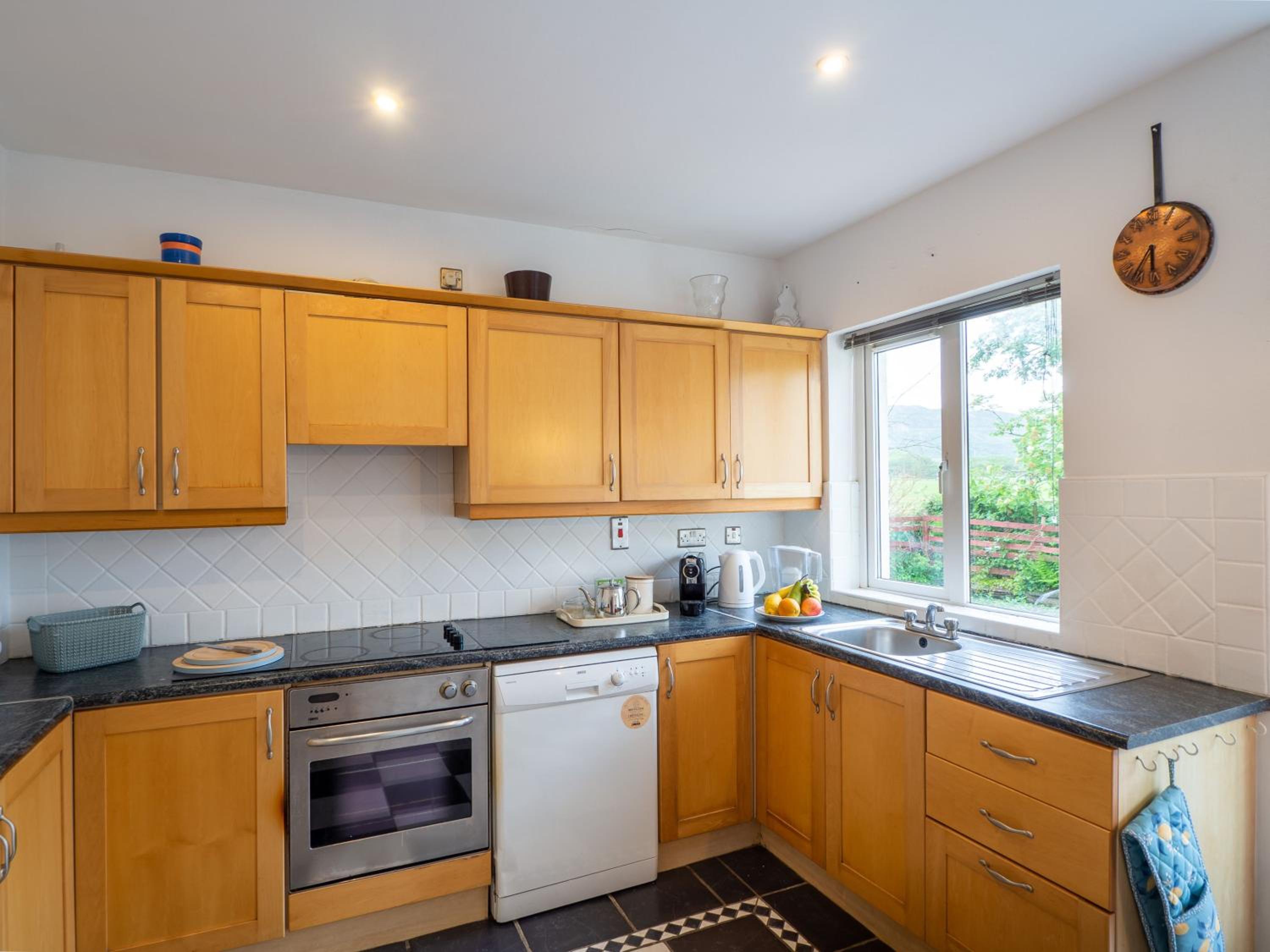 Cottage 353 - Clifden view 3