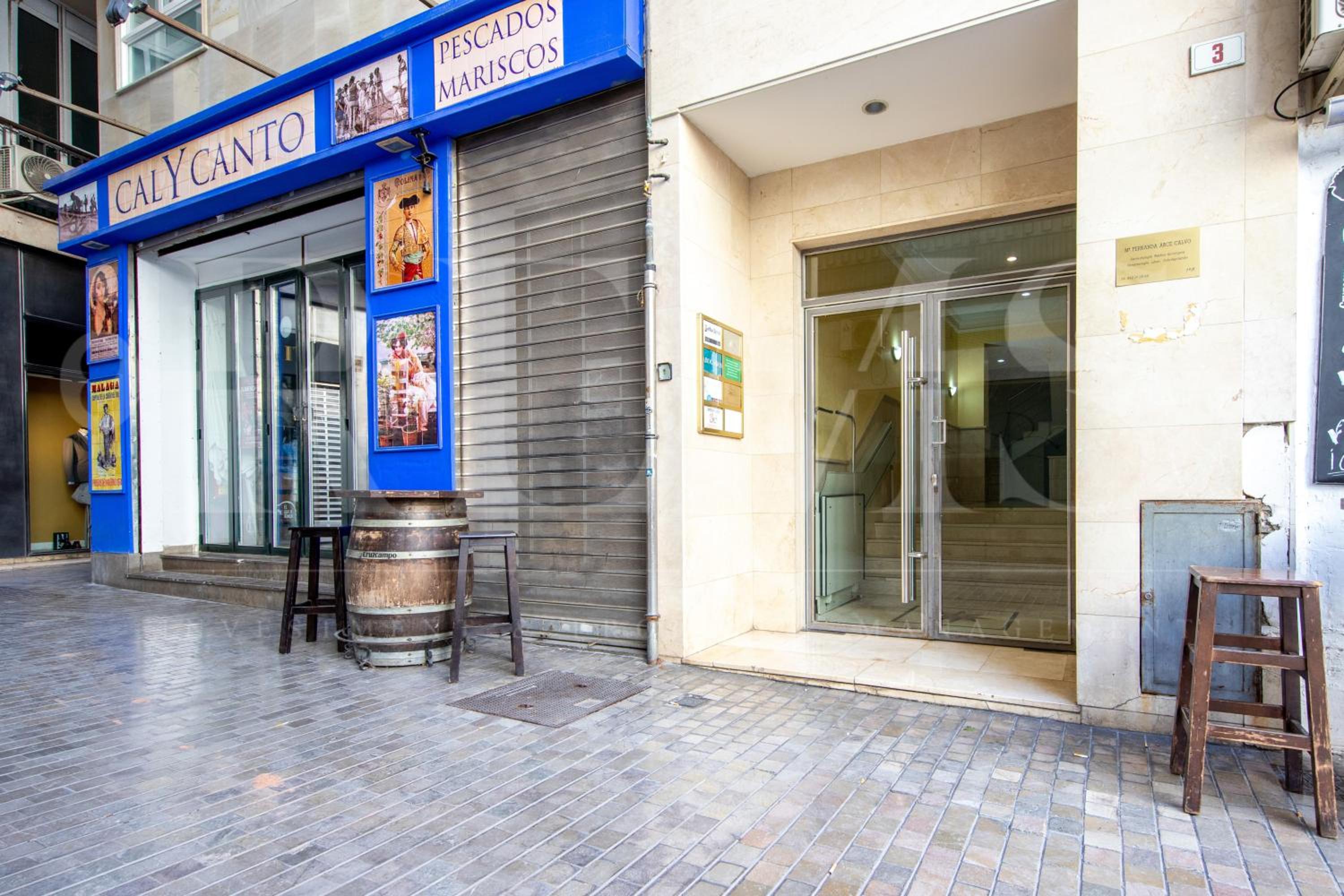 Larios Steps I & Heart of Málaga by ELE Apartments