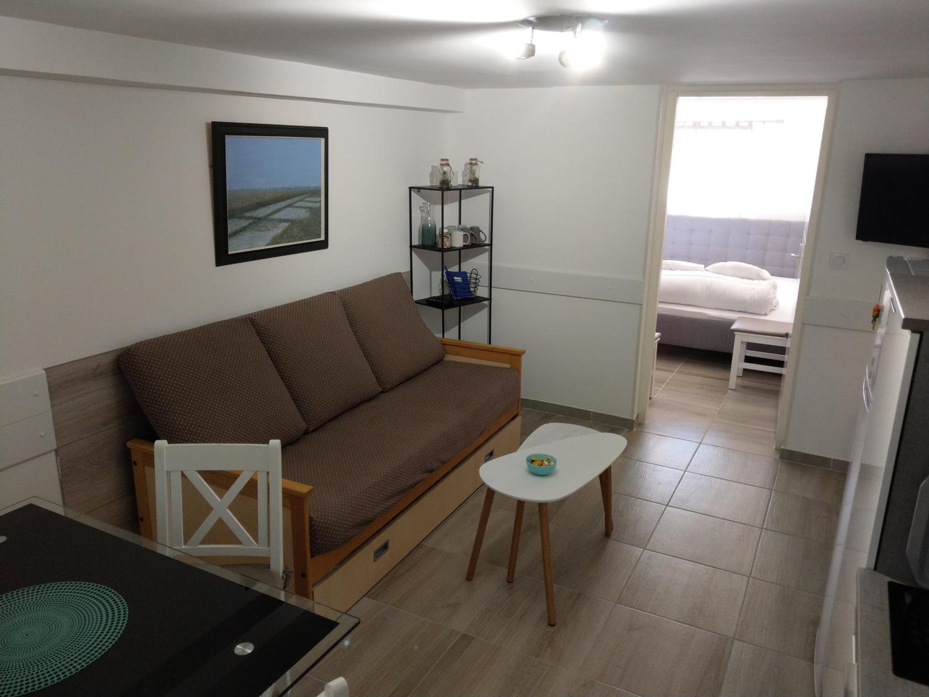 Les Asclepiades view 5