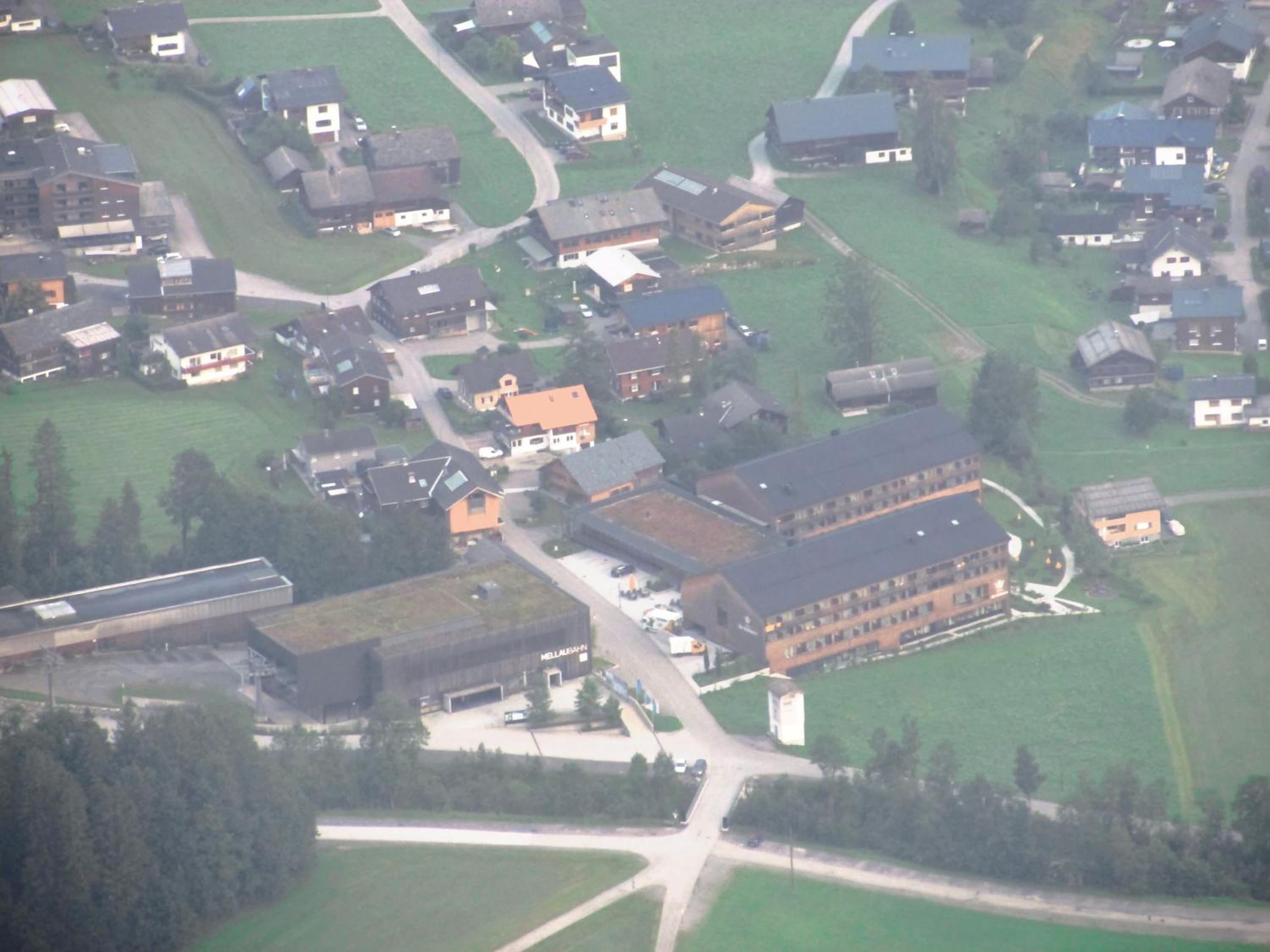 Photo 19