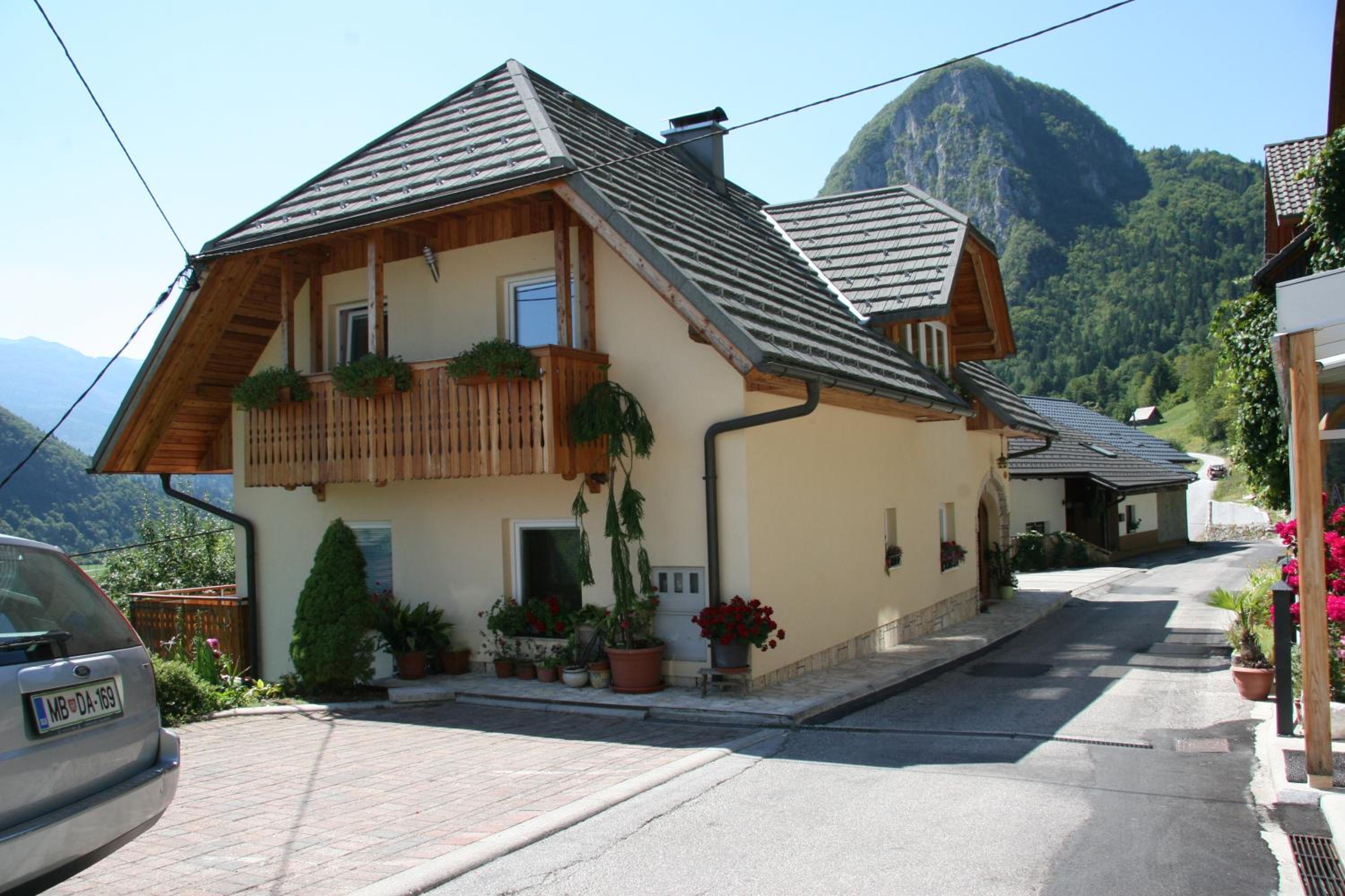 Apartment house Jager
