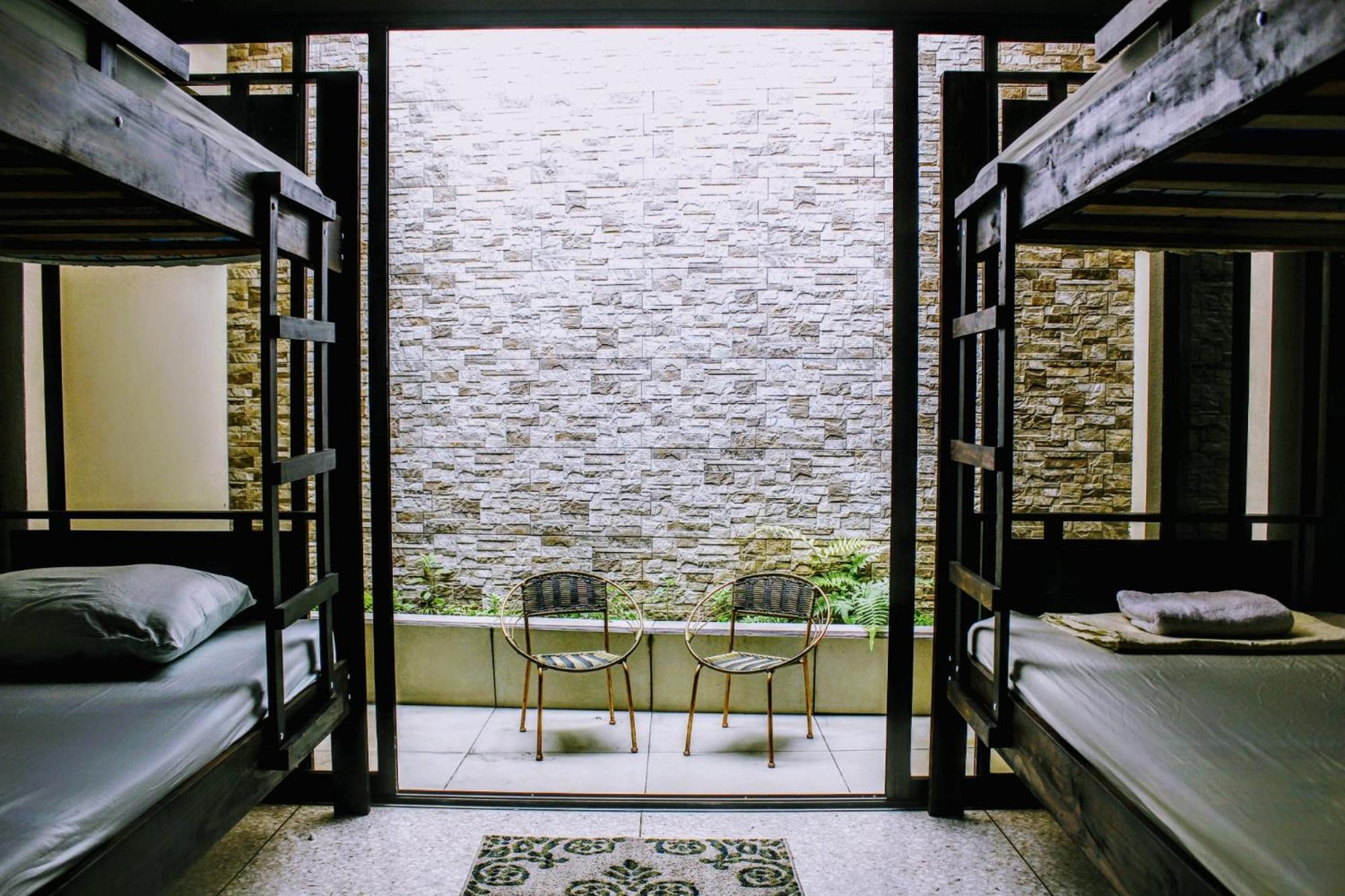 Hotel Stray Cat Hostel - Image 1