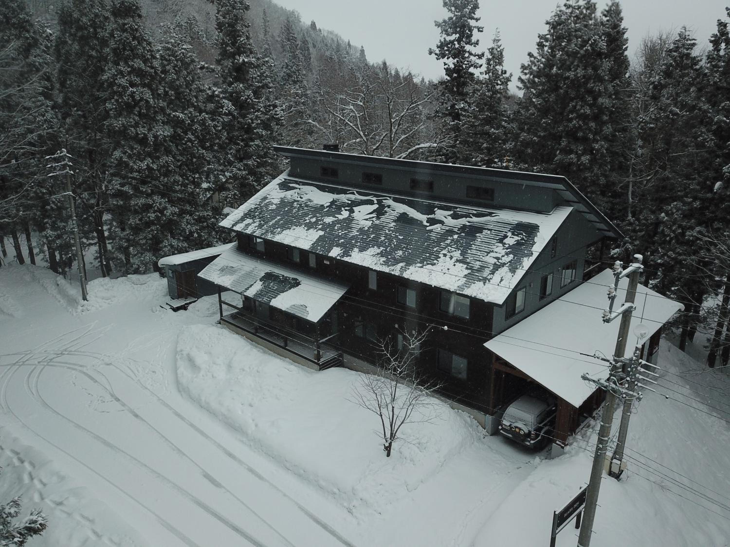 Bears Den Mountain Lodge