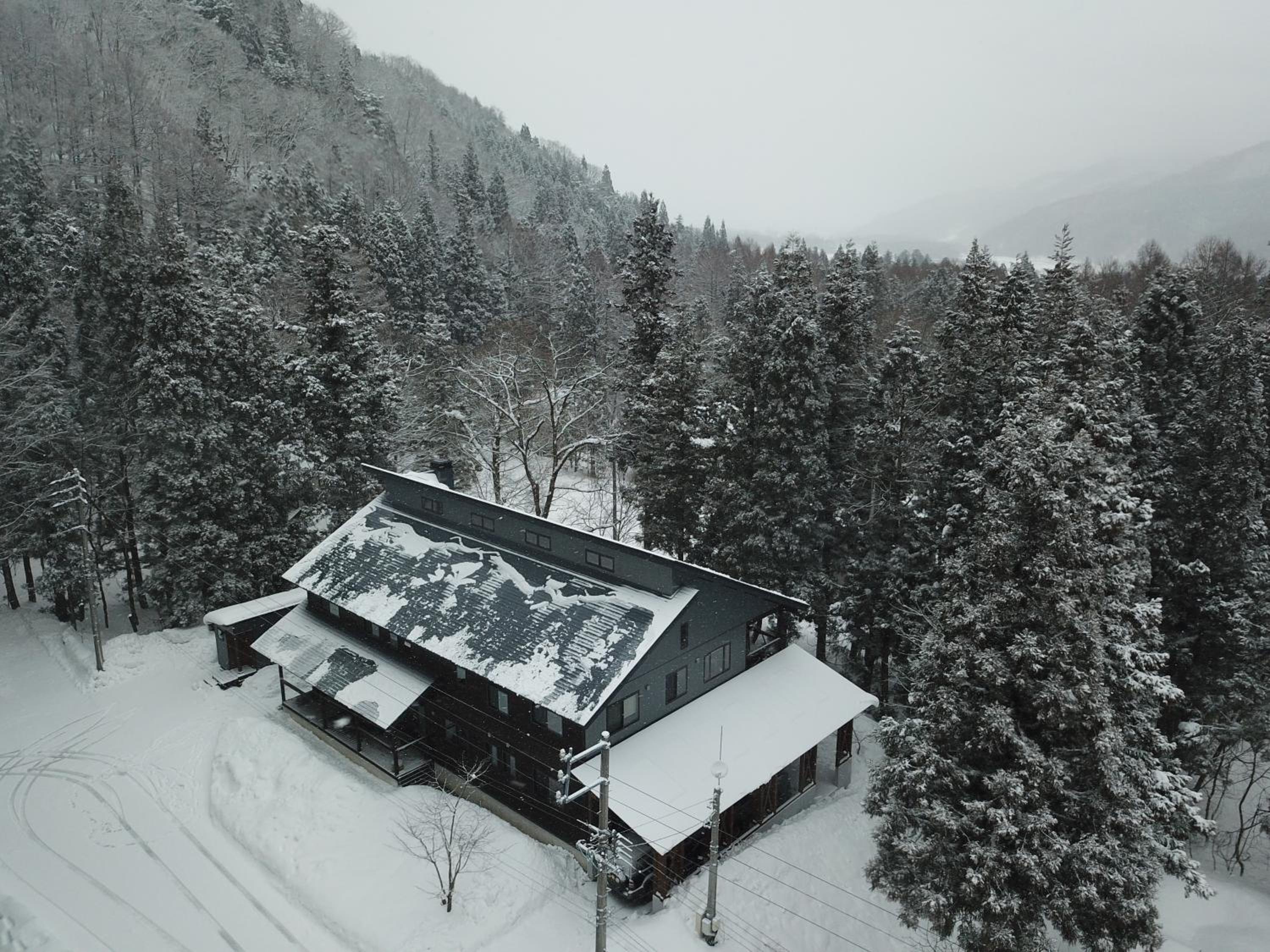 Bears Den Mountain Lodge