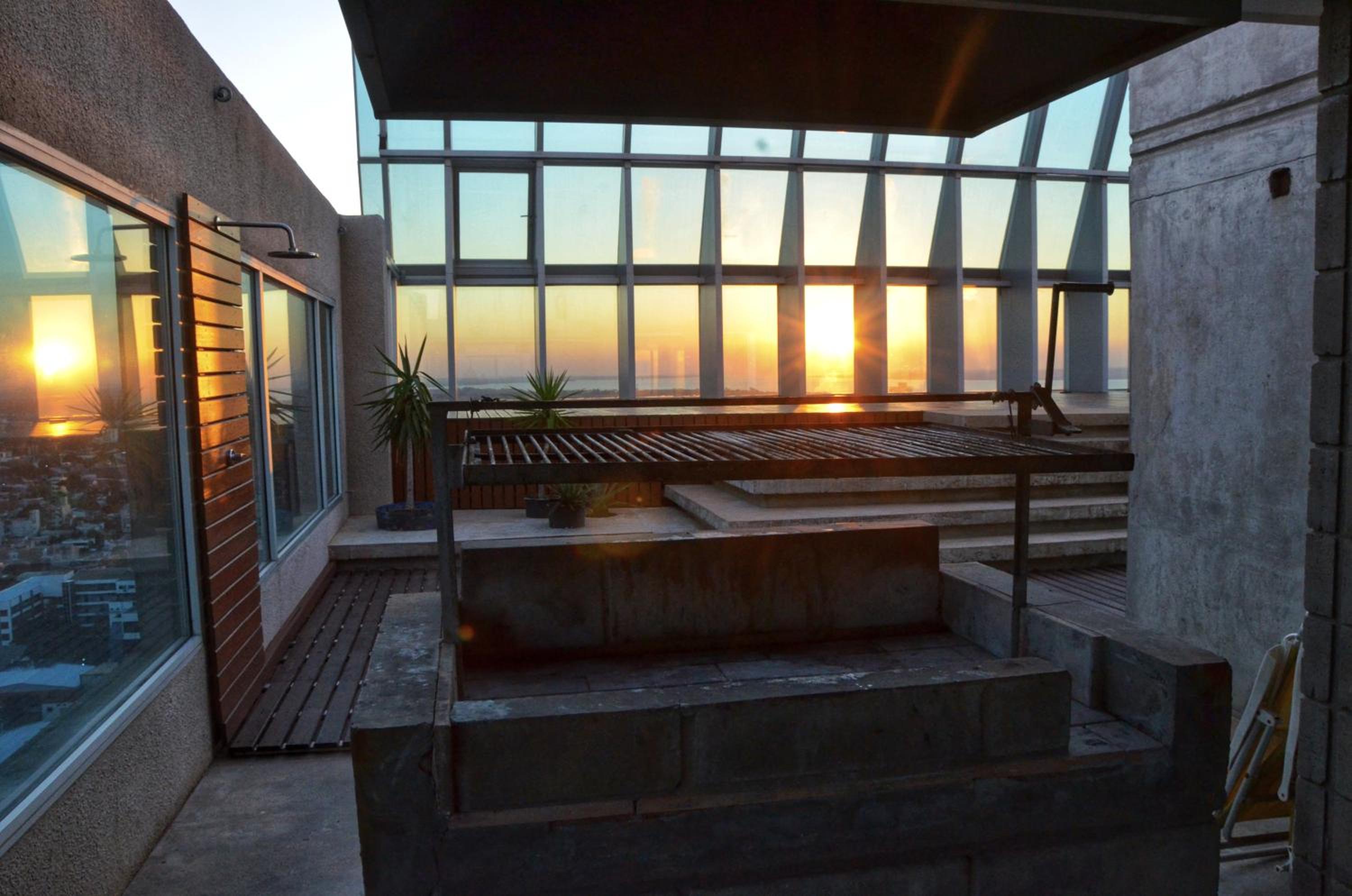 Departamento súper céntrico con vista al río Paraná