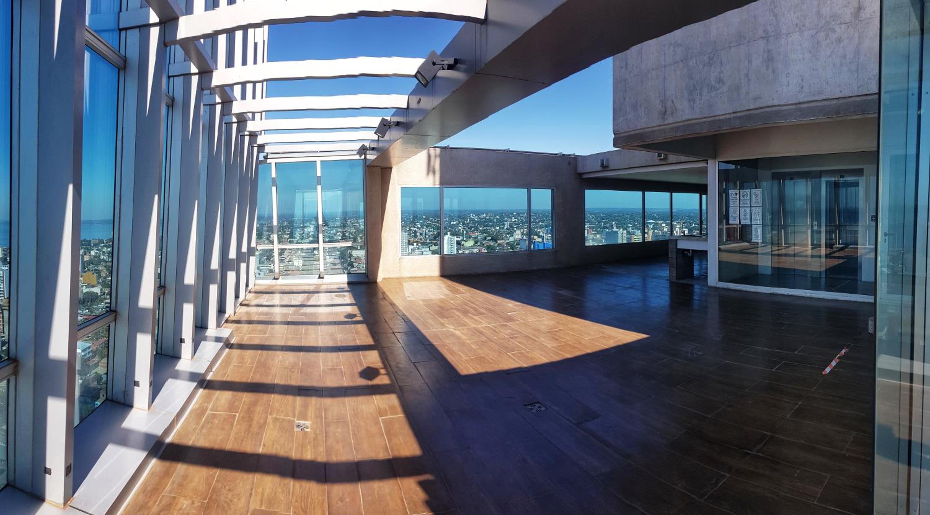 Departamento súper céntrico con vista al río Paraná