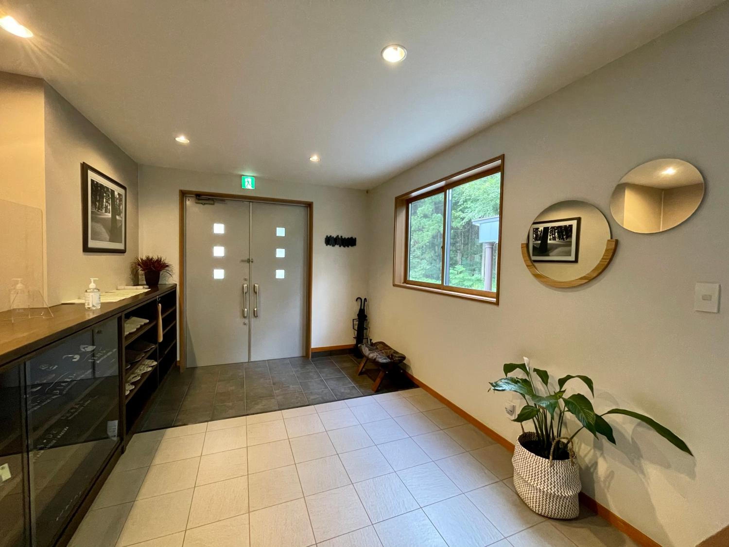 Bears Den Mountain Lodge
