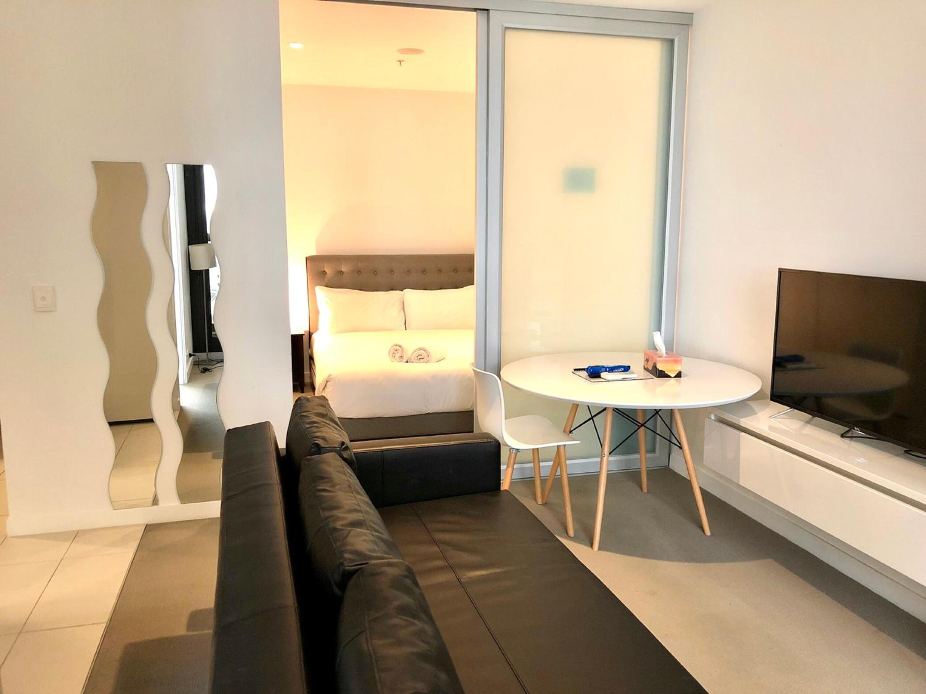 ReadySet Apartments at Madison