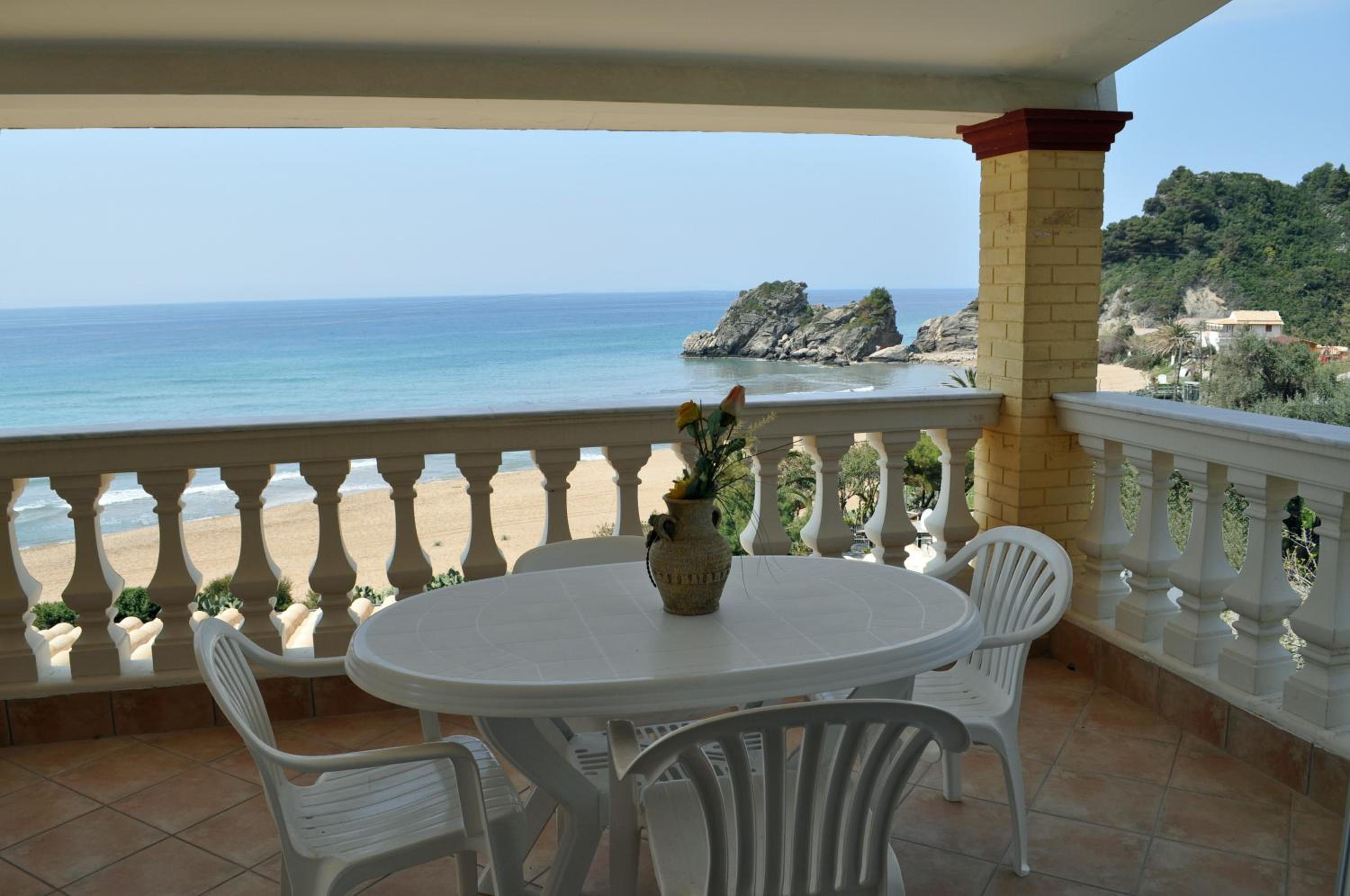 Beachfront House Tolis - Pelekas Beach