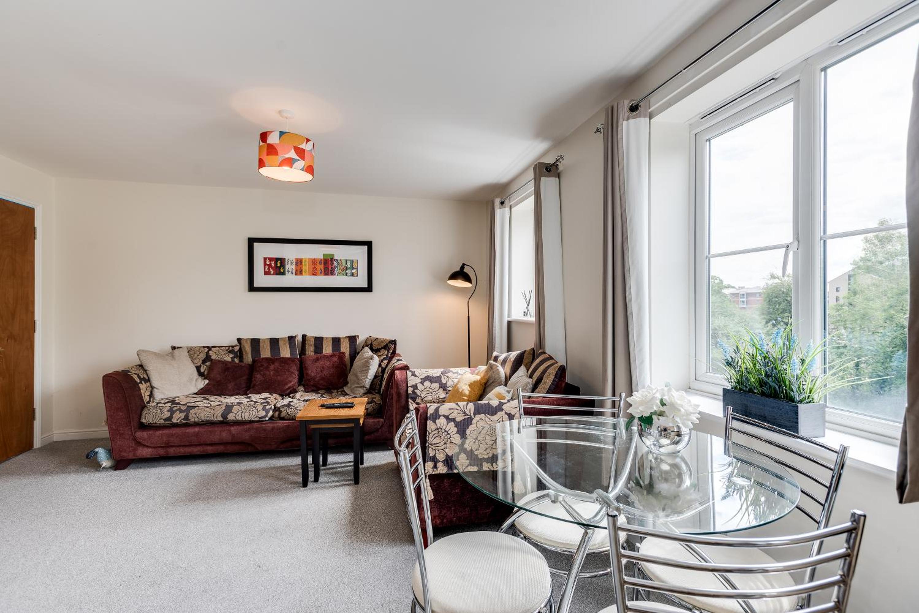 Modern 2 Bedroom Apartment in popular Jericho !!! view 5