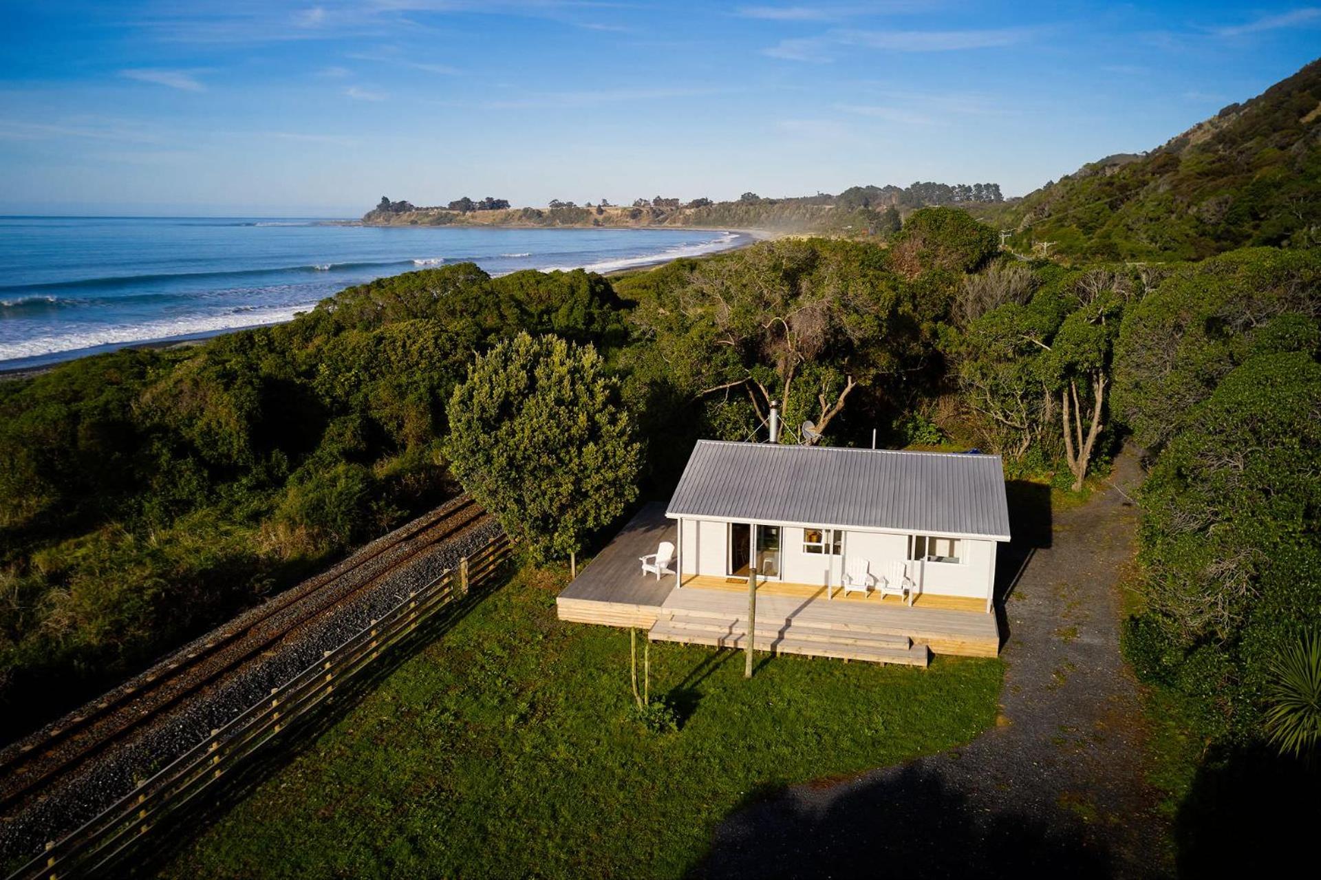 Beachfront Cottage Mangamaunu