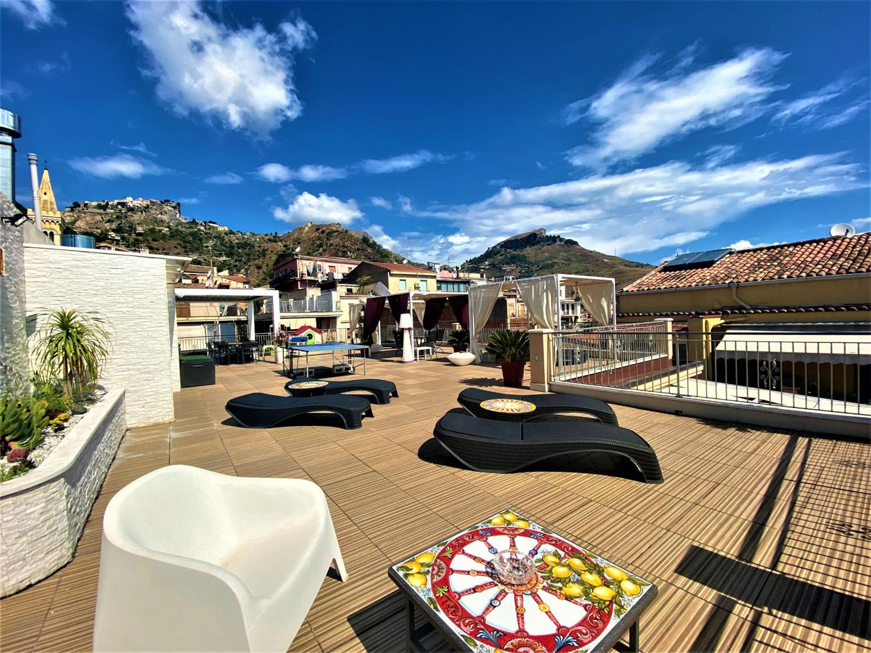 I Due Grifoni Studio Flat view 5