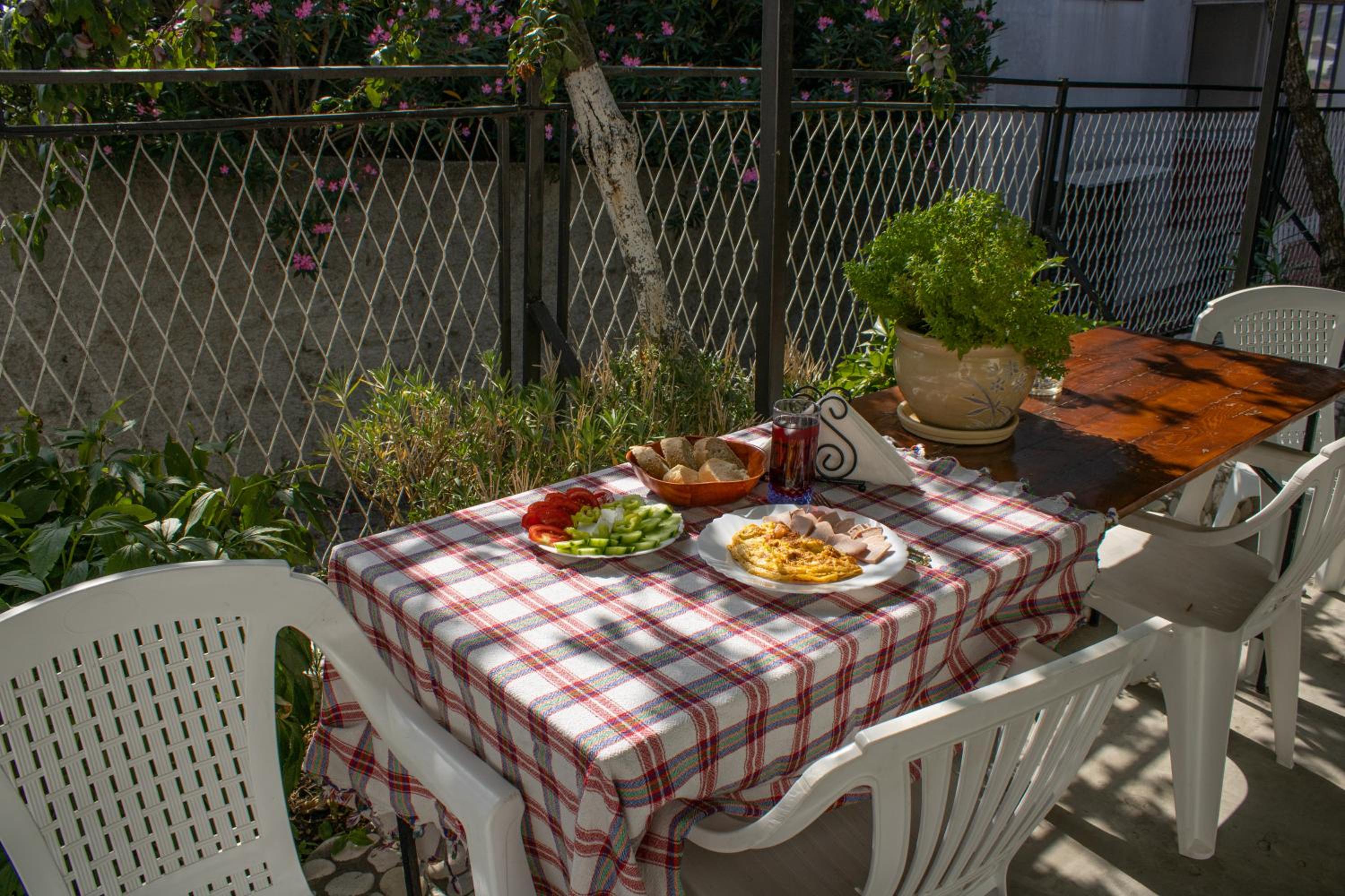 Photo 44