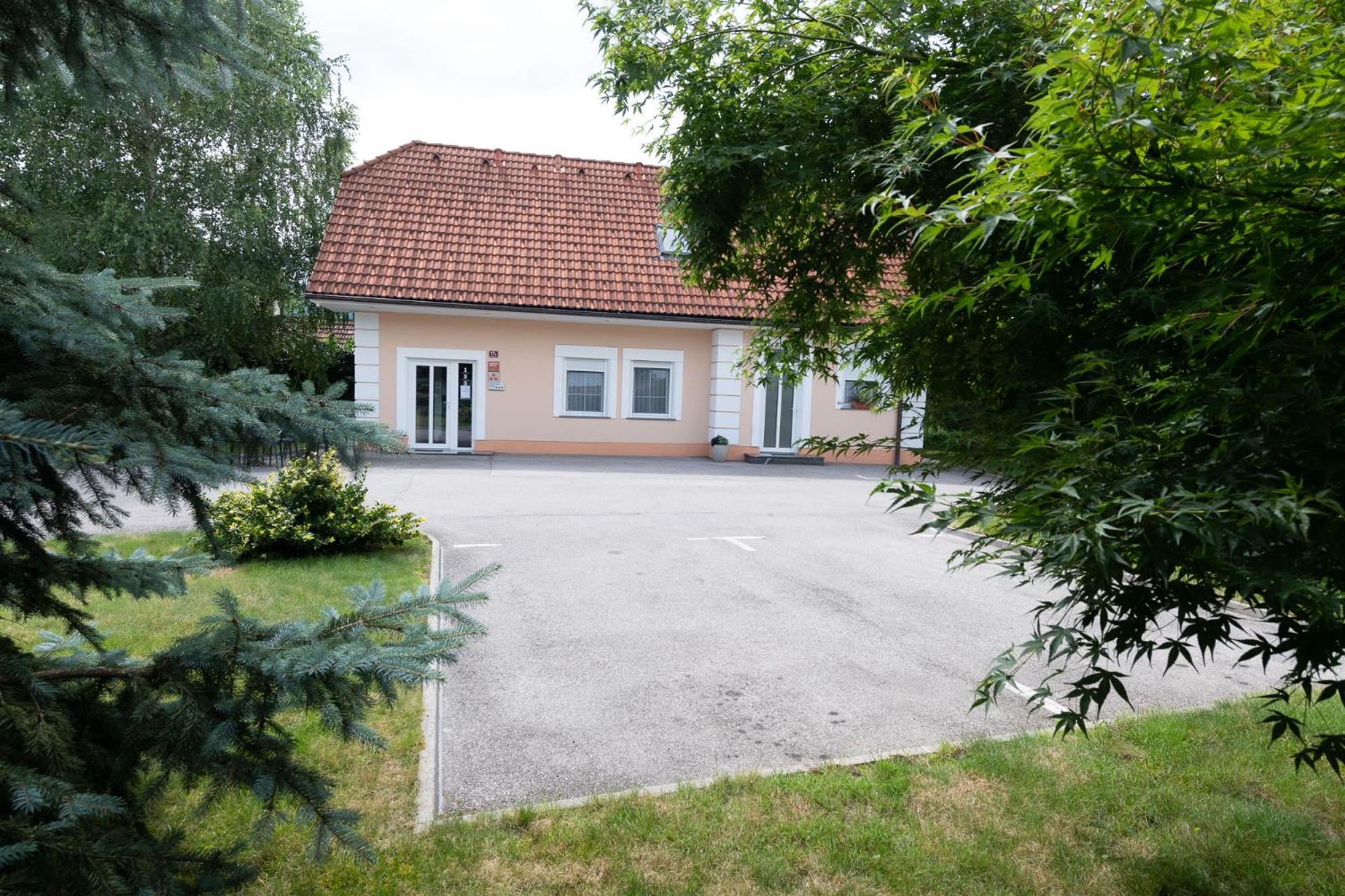 Photo 26