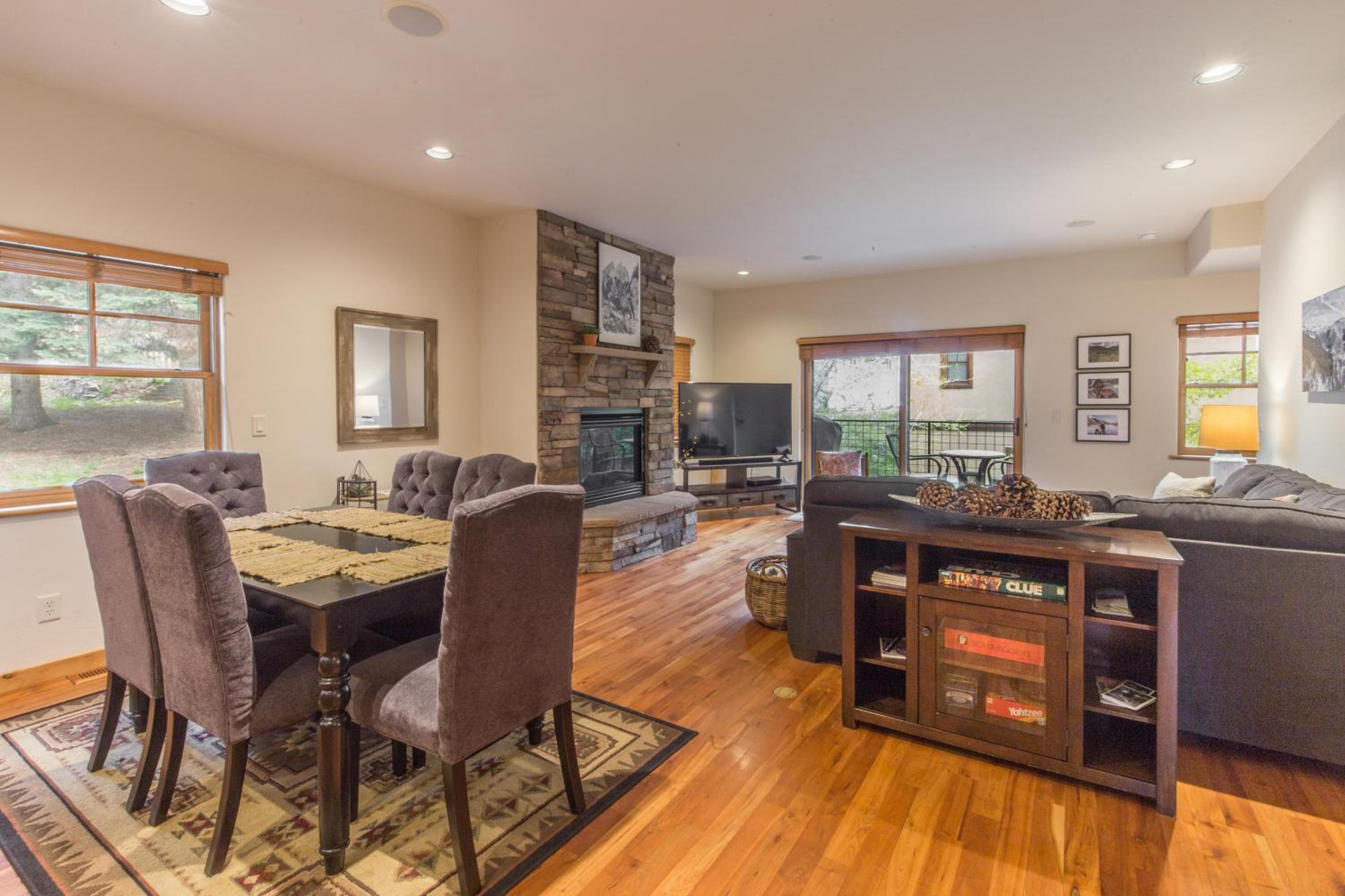 Elkhorn Townhome 1939 view 5