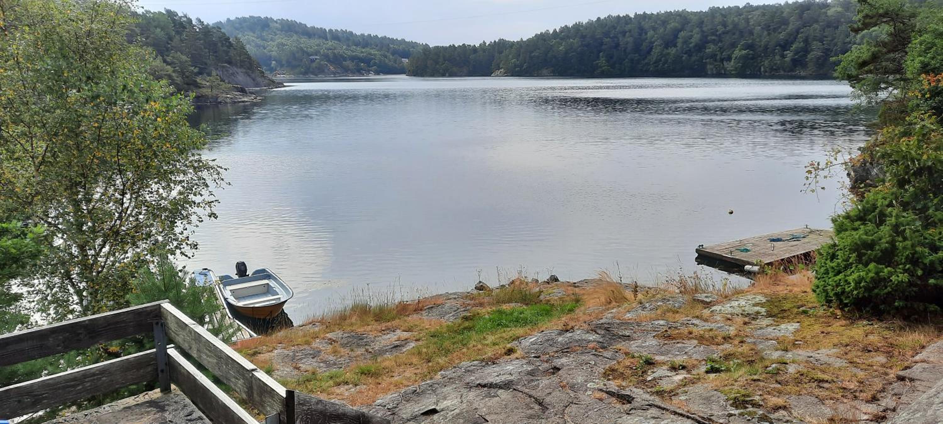 Hytte ved sjøen view 5