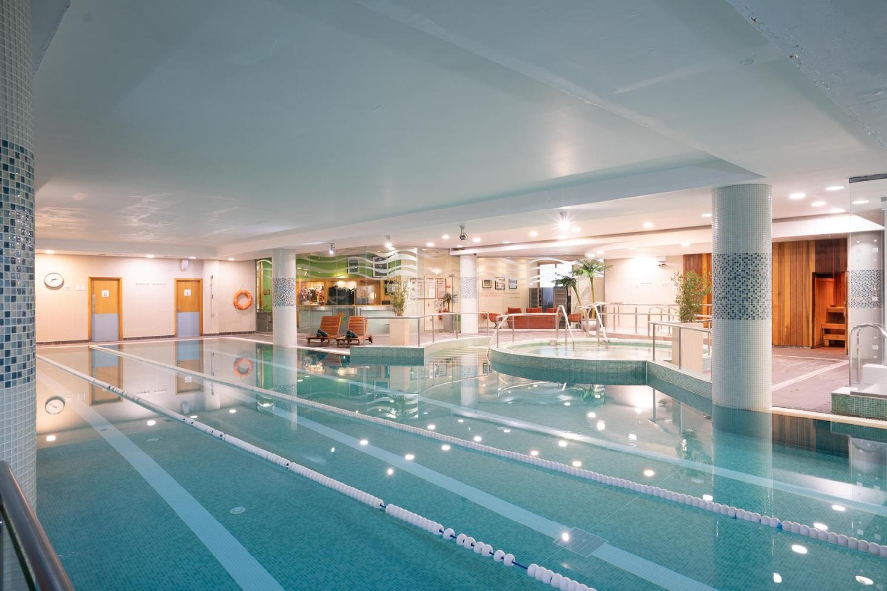 Limerick Vacations - Limerick Strand Hotel - Property Image 1