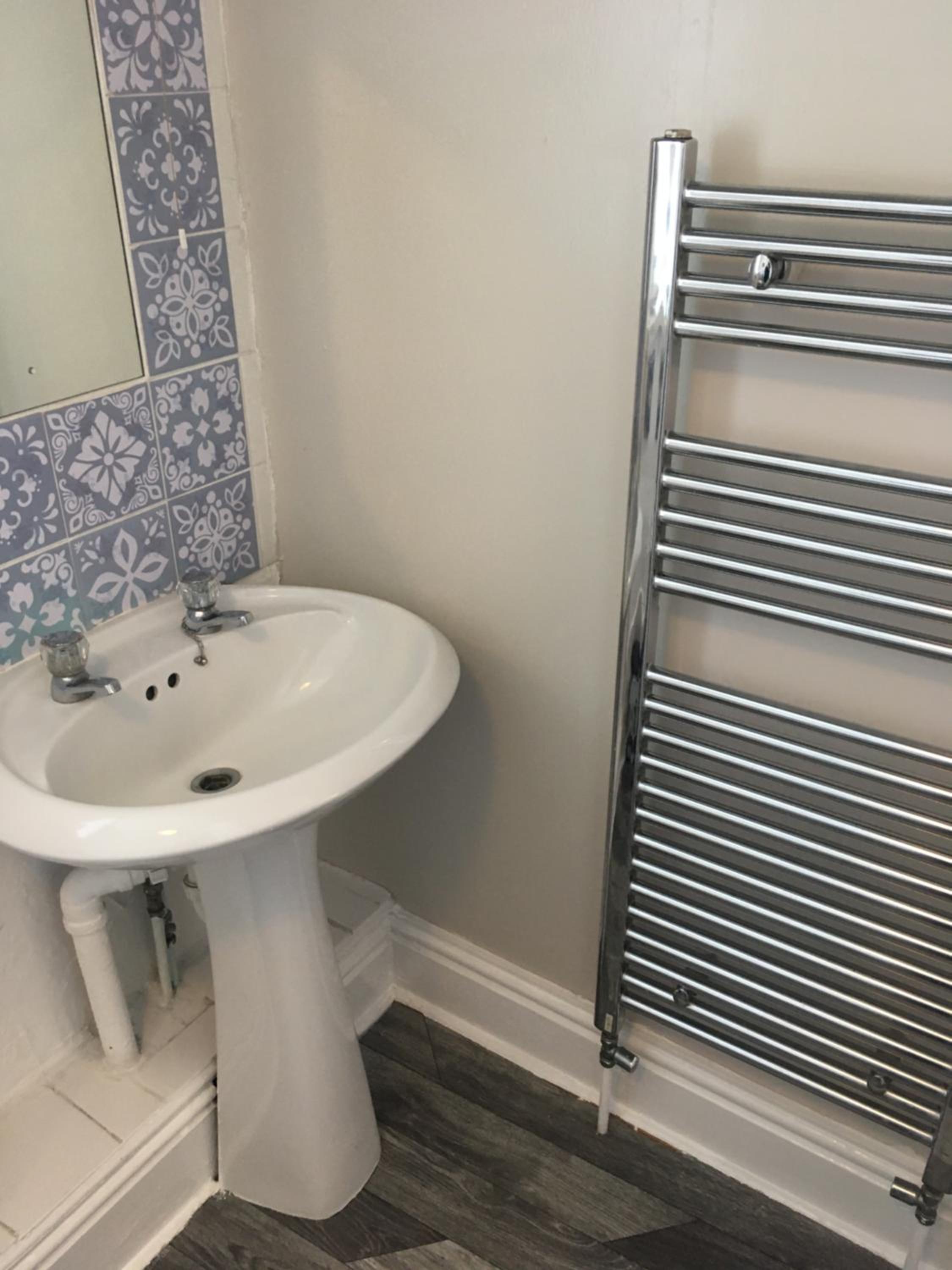 Torquay Vacations - Newburgh Guesthouse - Property Image 3