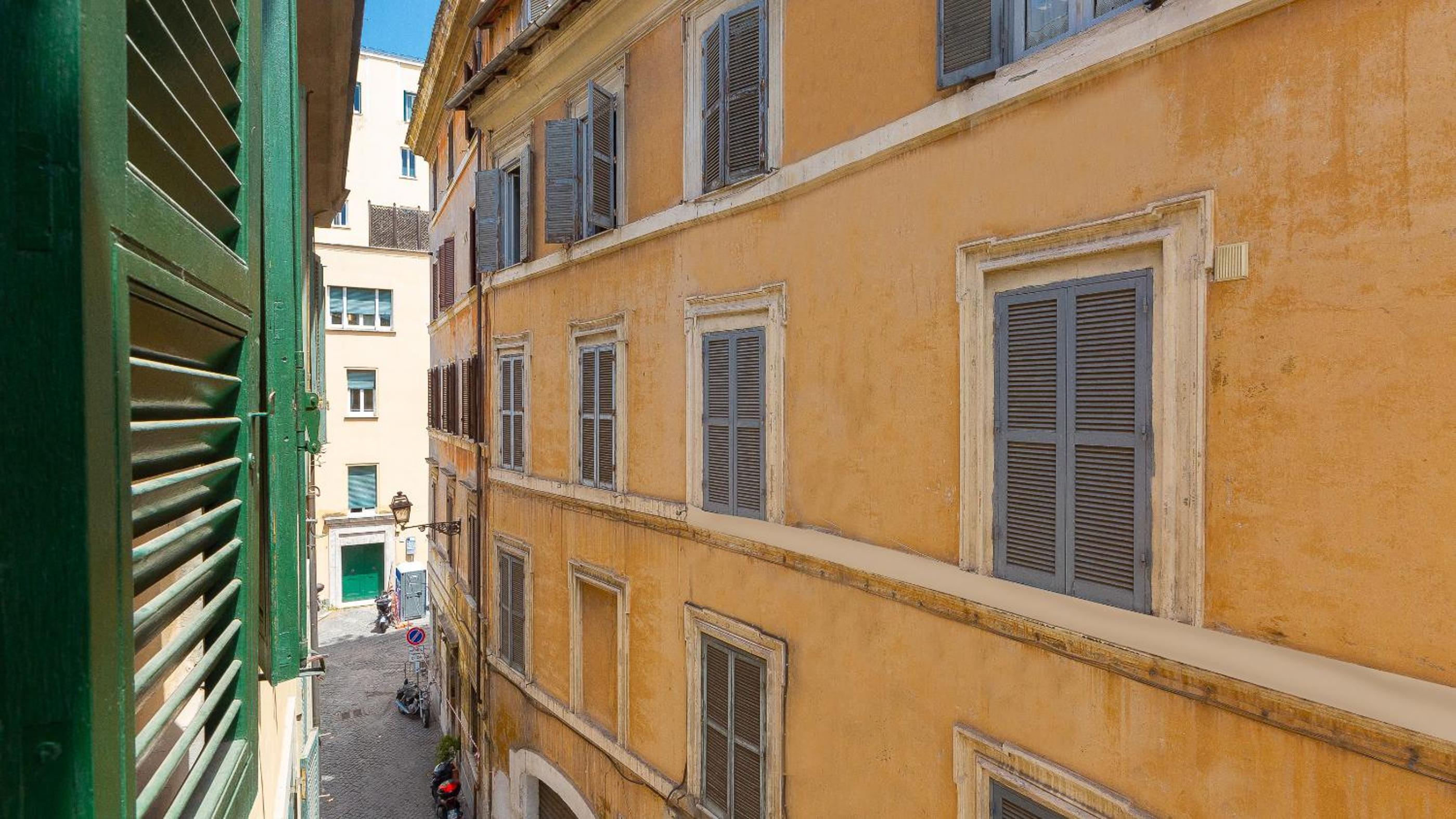 Trastevere Alexander Rental in Rome