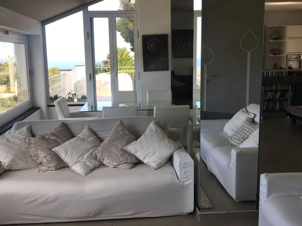 Villa Shambhala