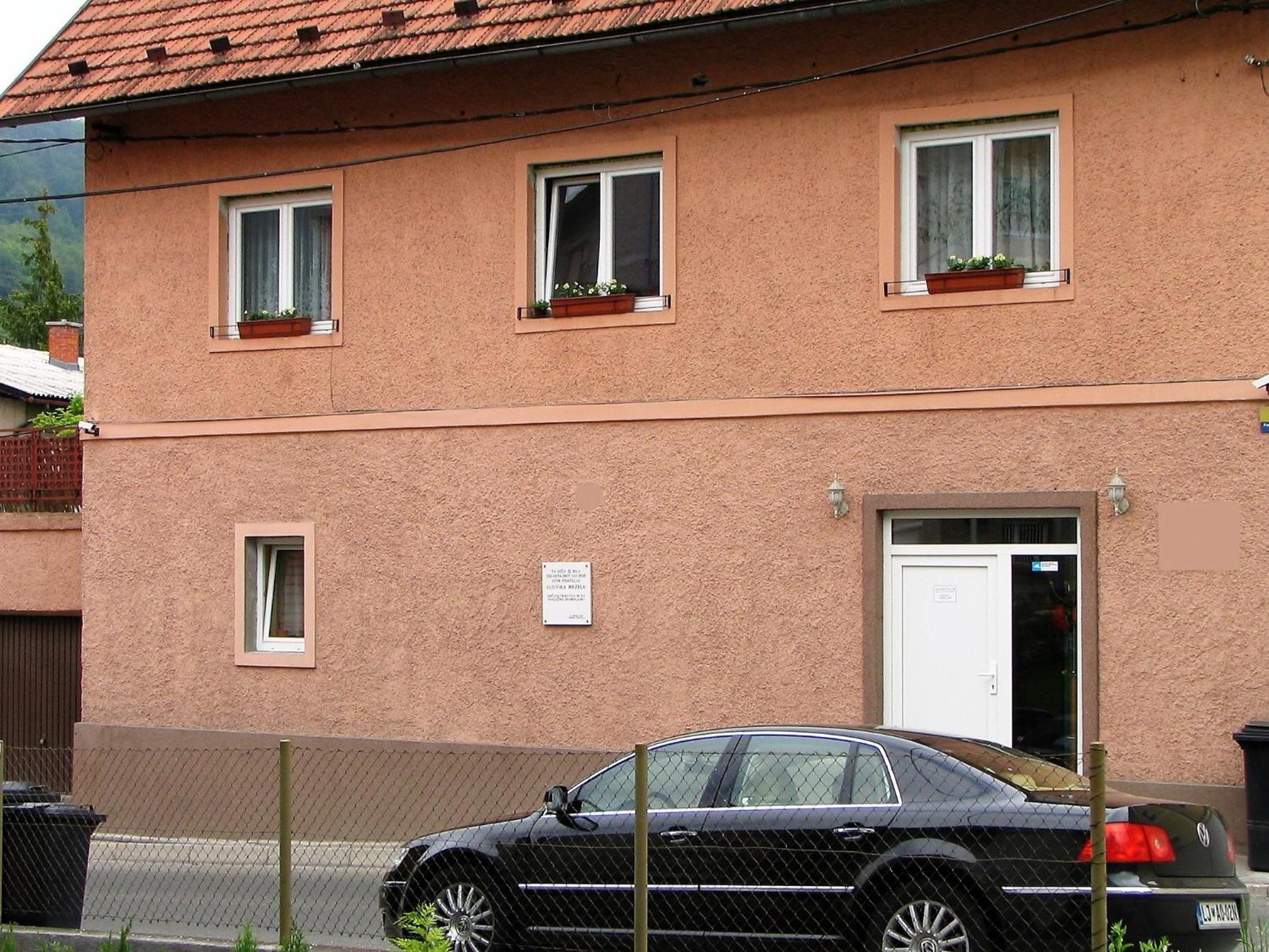 Photo 9
