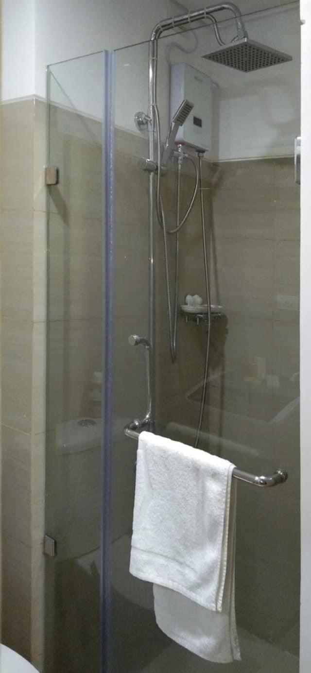 Sithonia Suite, Shore Residences Tower C near MOA view 4