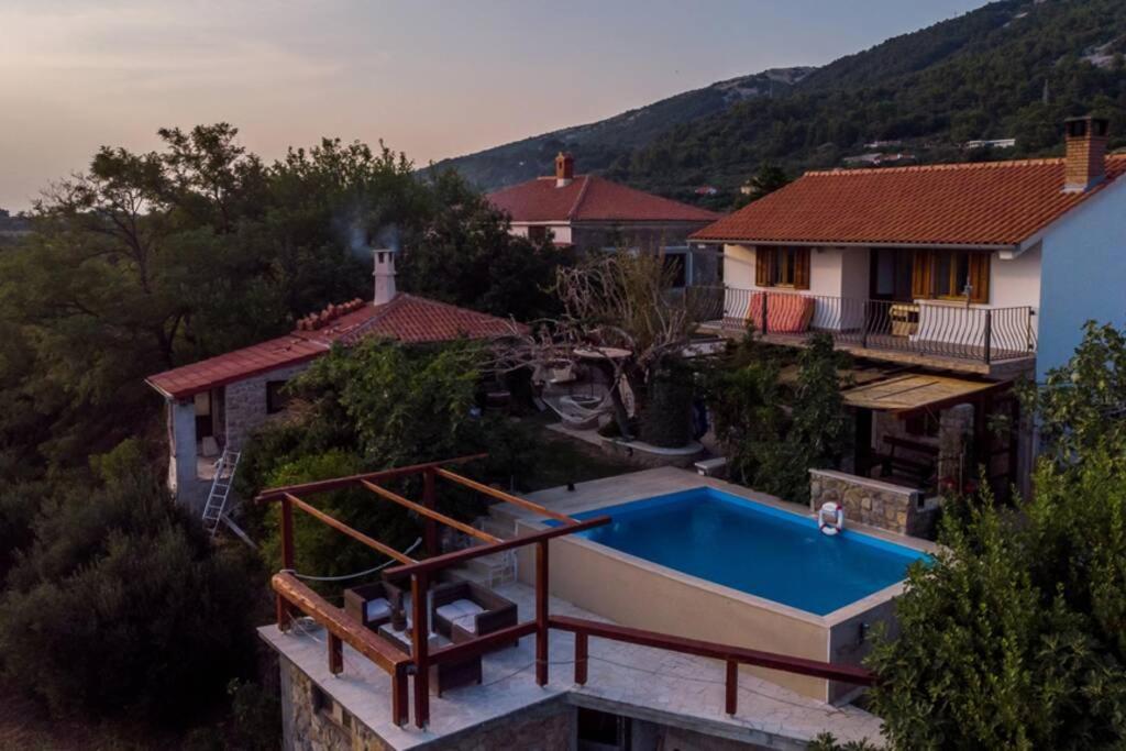 Etno Villa with a pool - Matušanovi Dvori Rab view 4