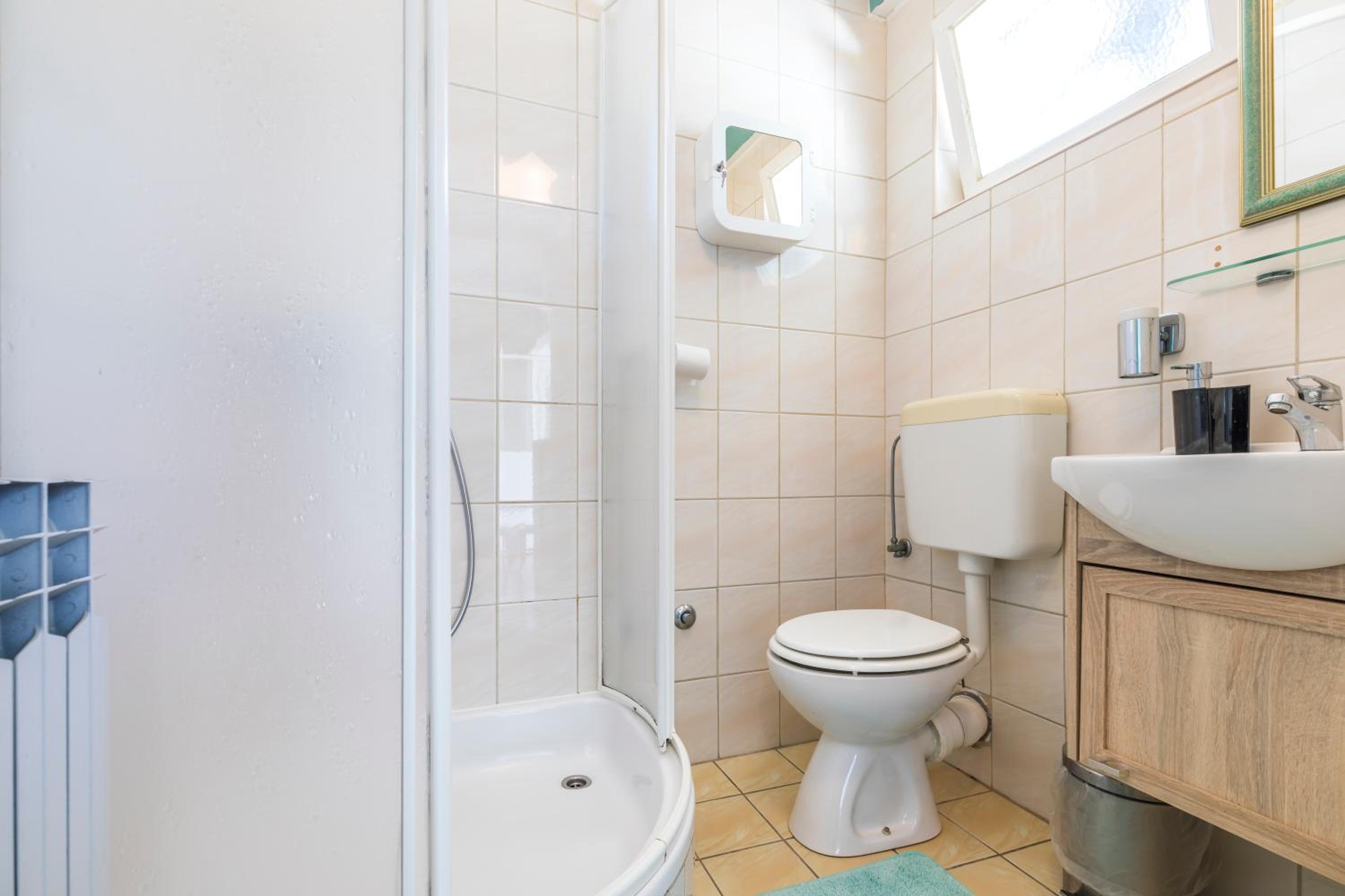 Alaburic rooms & apartment