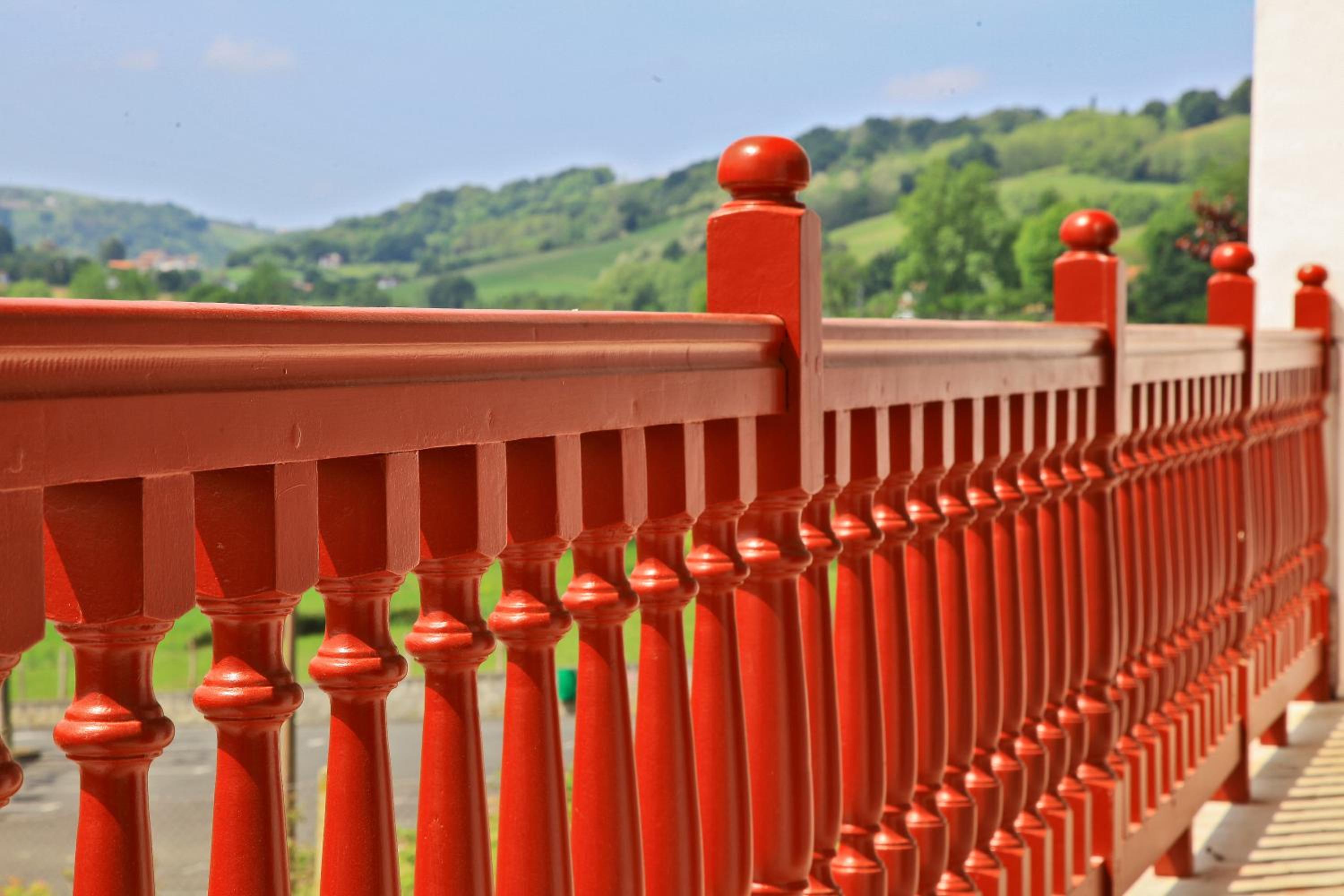 balcony
