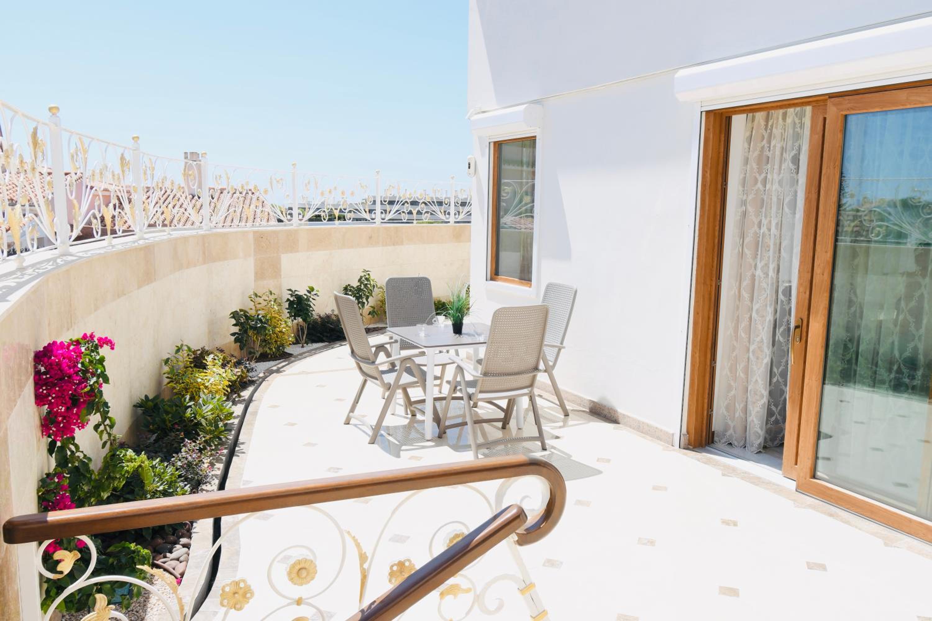 balance & terrace