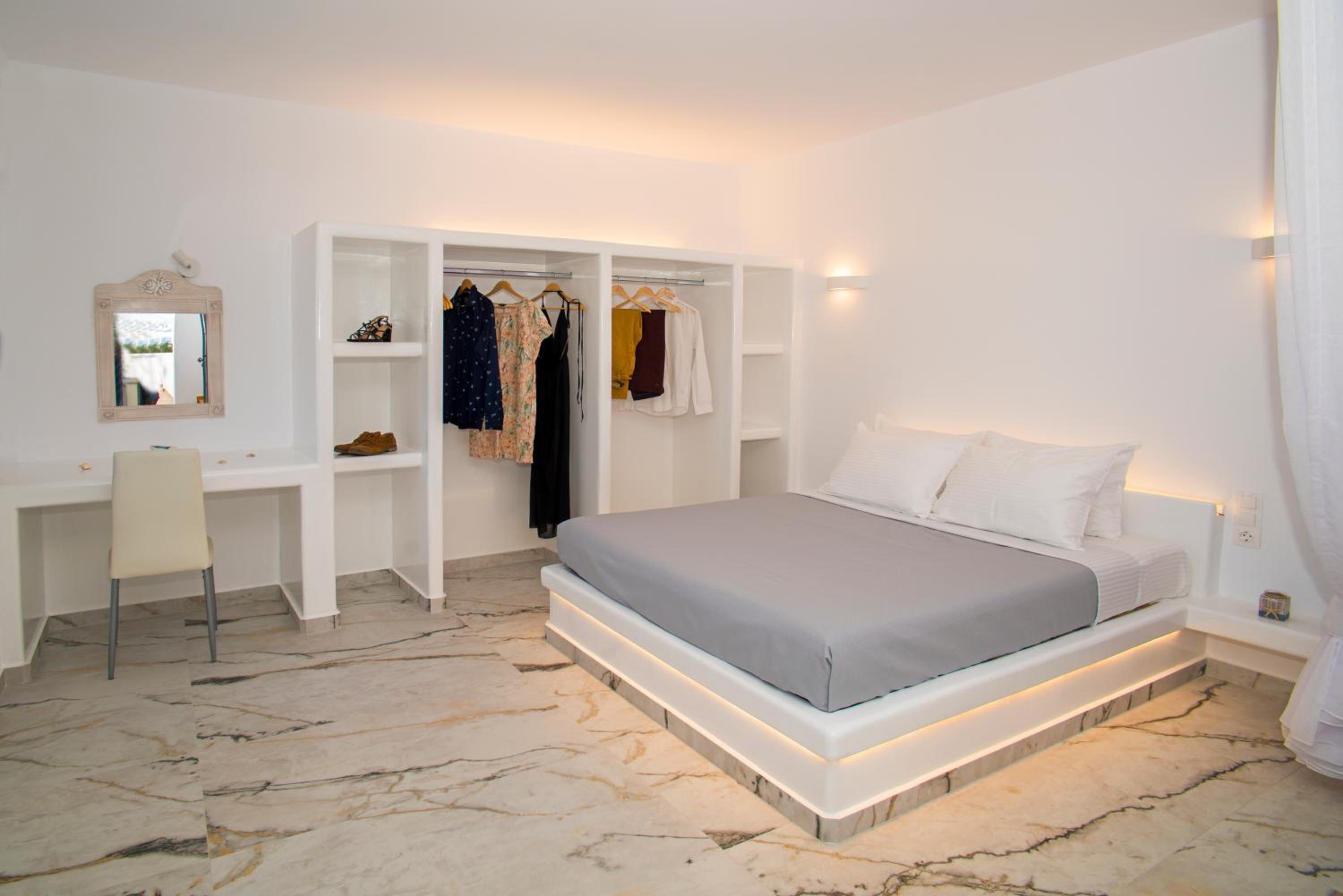 La Belle Vie - Santorini - Adults Only photo 4