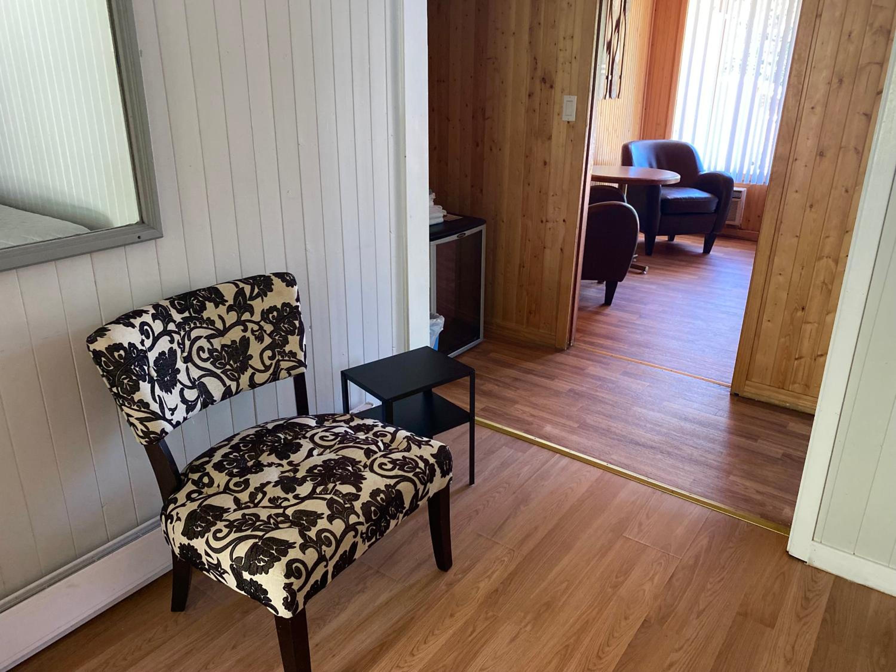 Merland Park Cottages and Motel