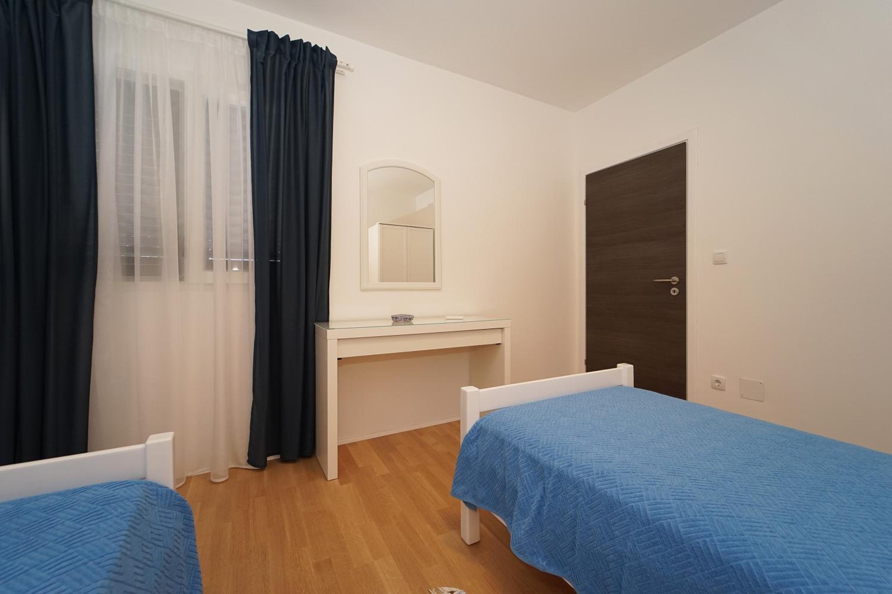 Apartments Bisko