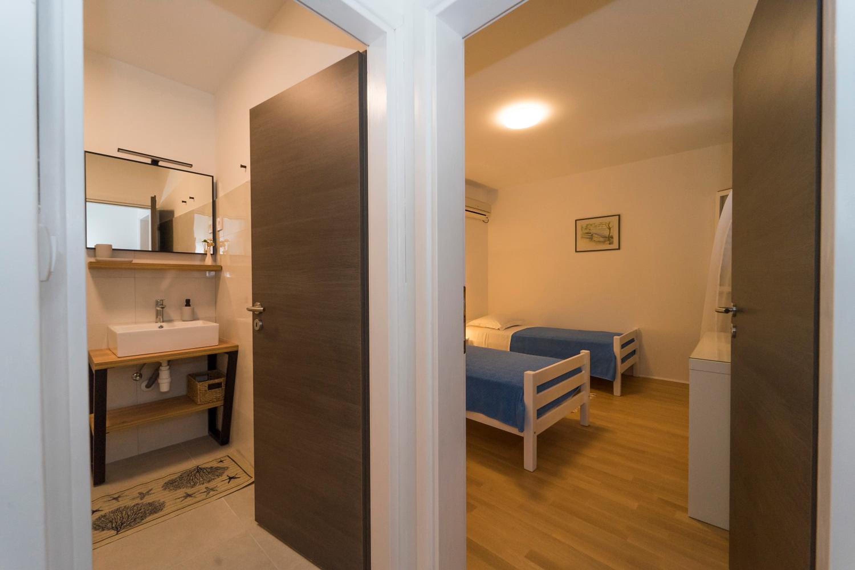 Apartments Bisko
