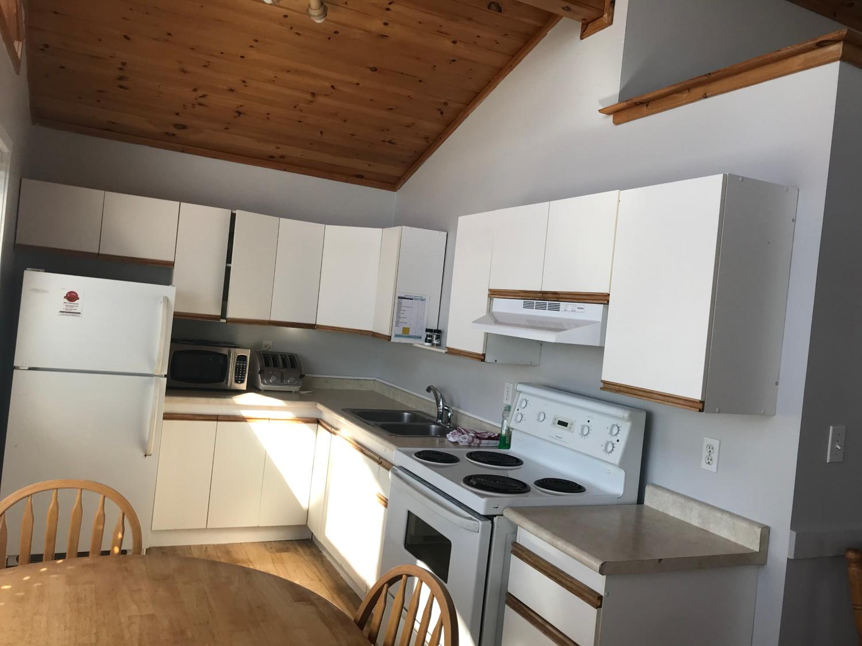 Merland Park Cottages and Motel