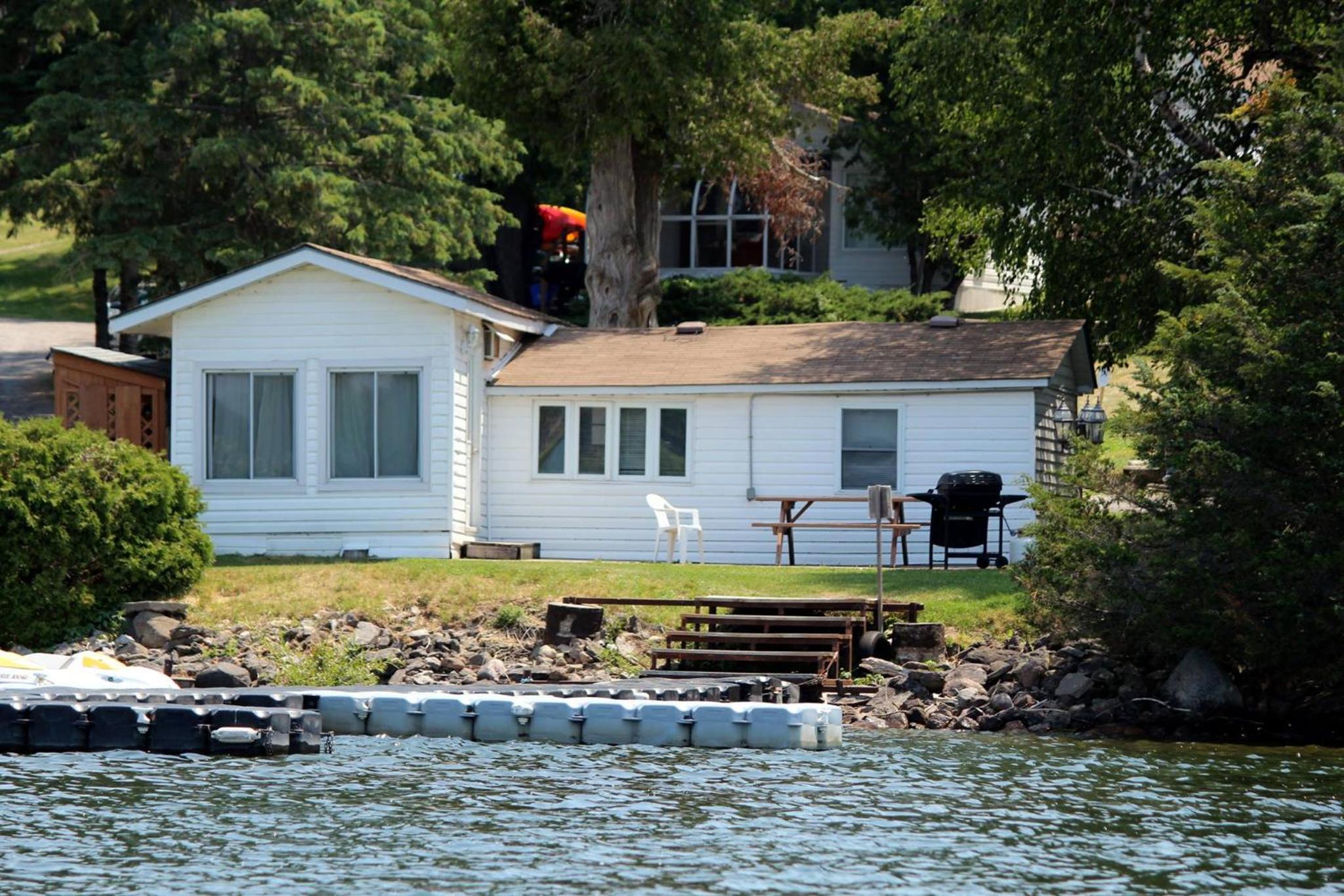 Merland Park Cottages and Motel
