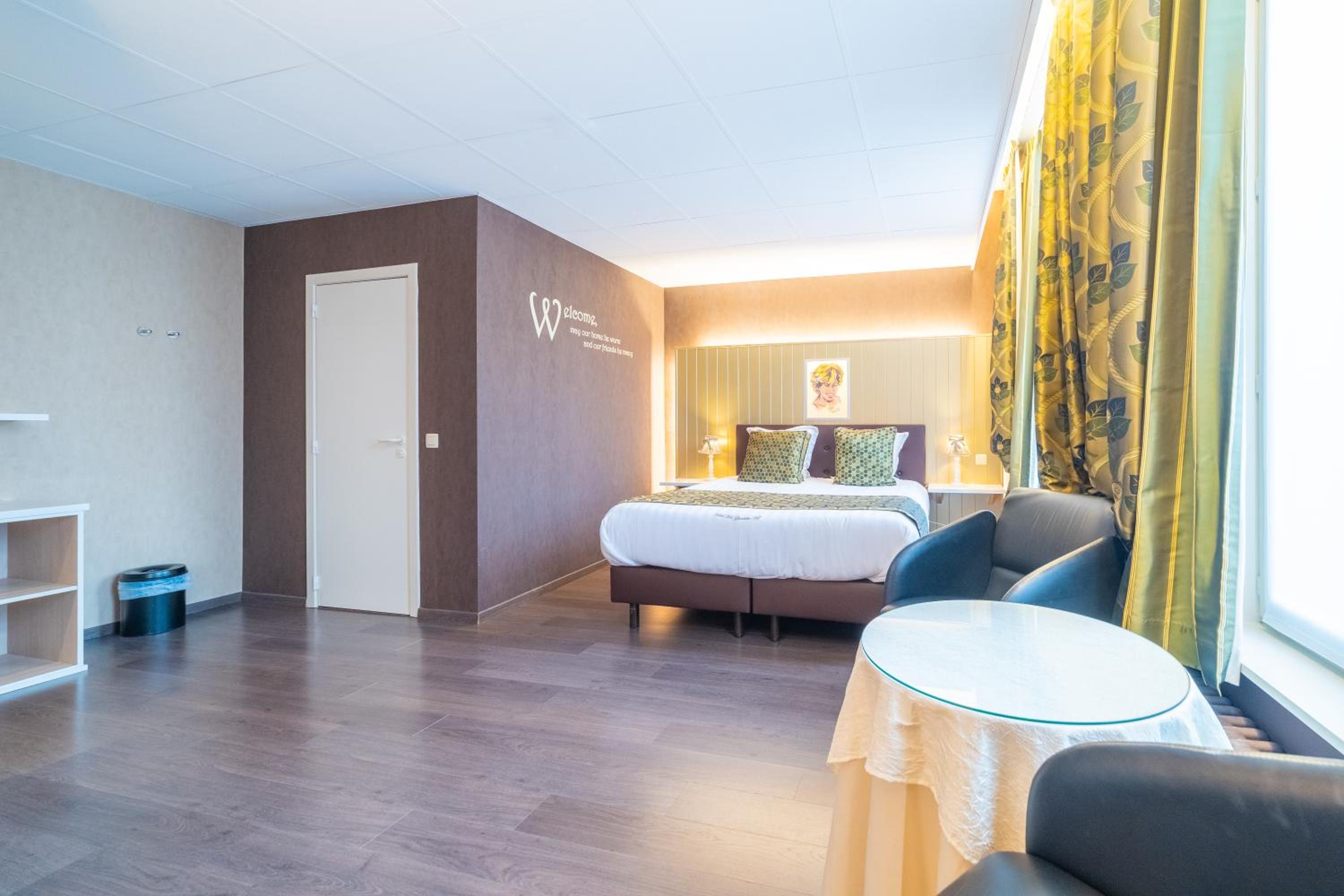 Bruges Vacations - Hotel Het Gheestelic Hof by CW Hotel Collection - Property Image 4