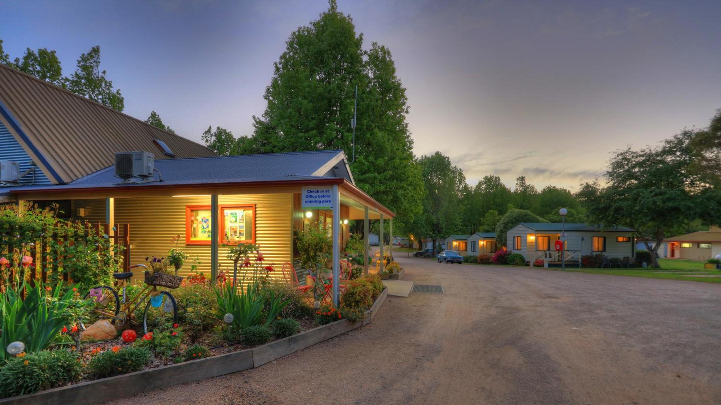 Bright Porepunkah Holiday Park view 2