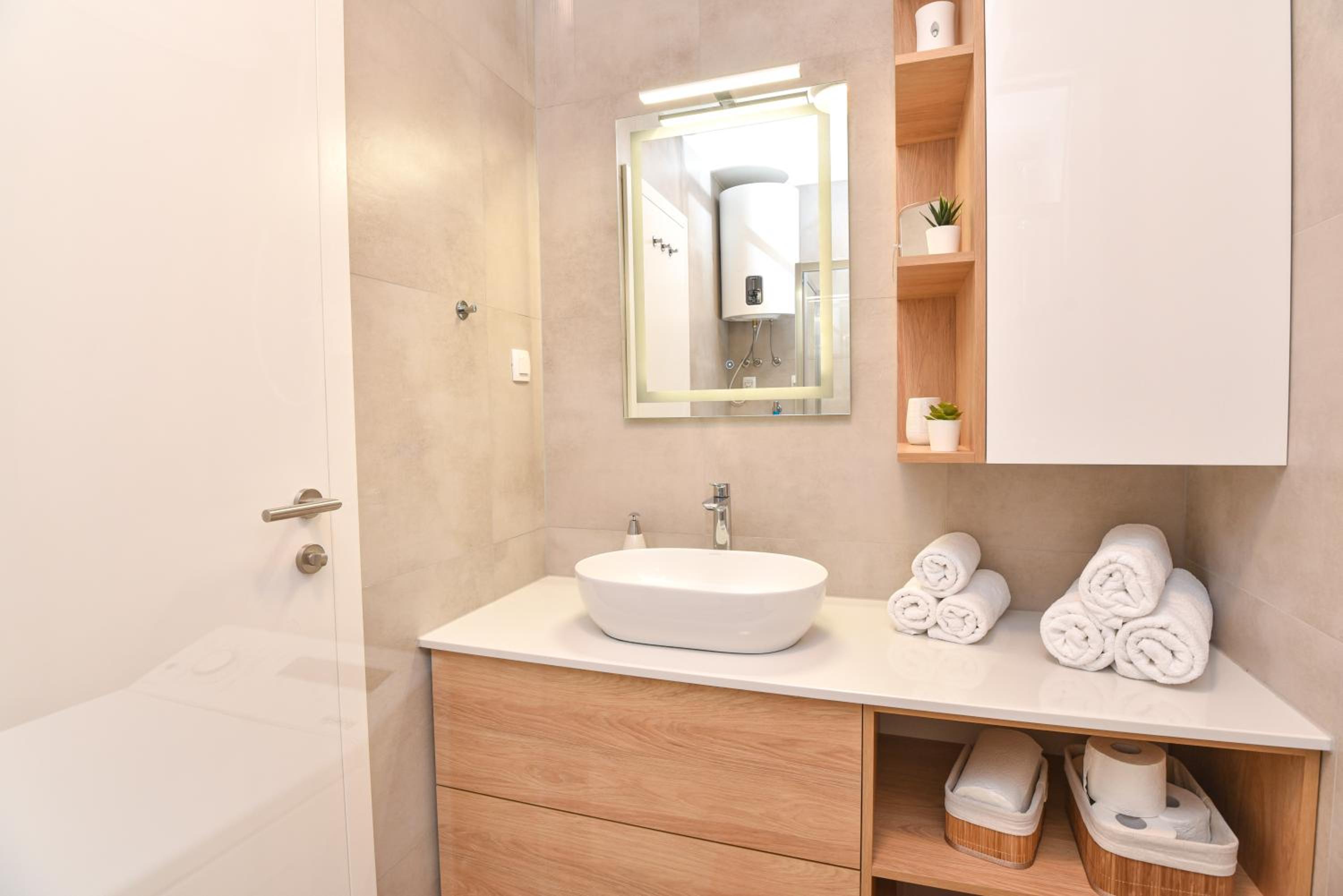 Studio apartment Bee One