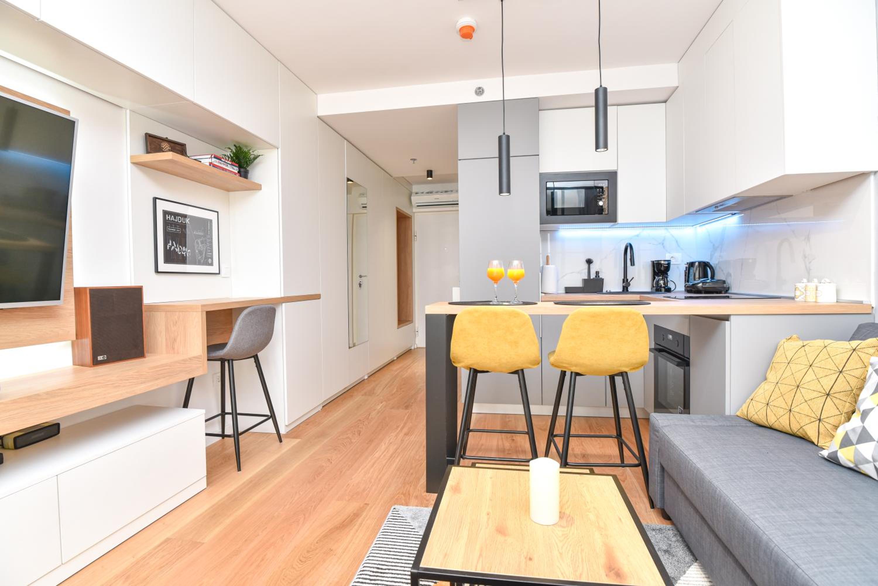 Studio apartment Bee One