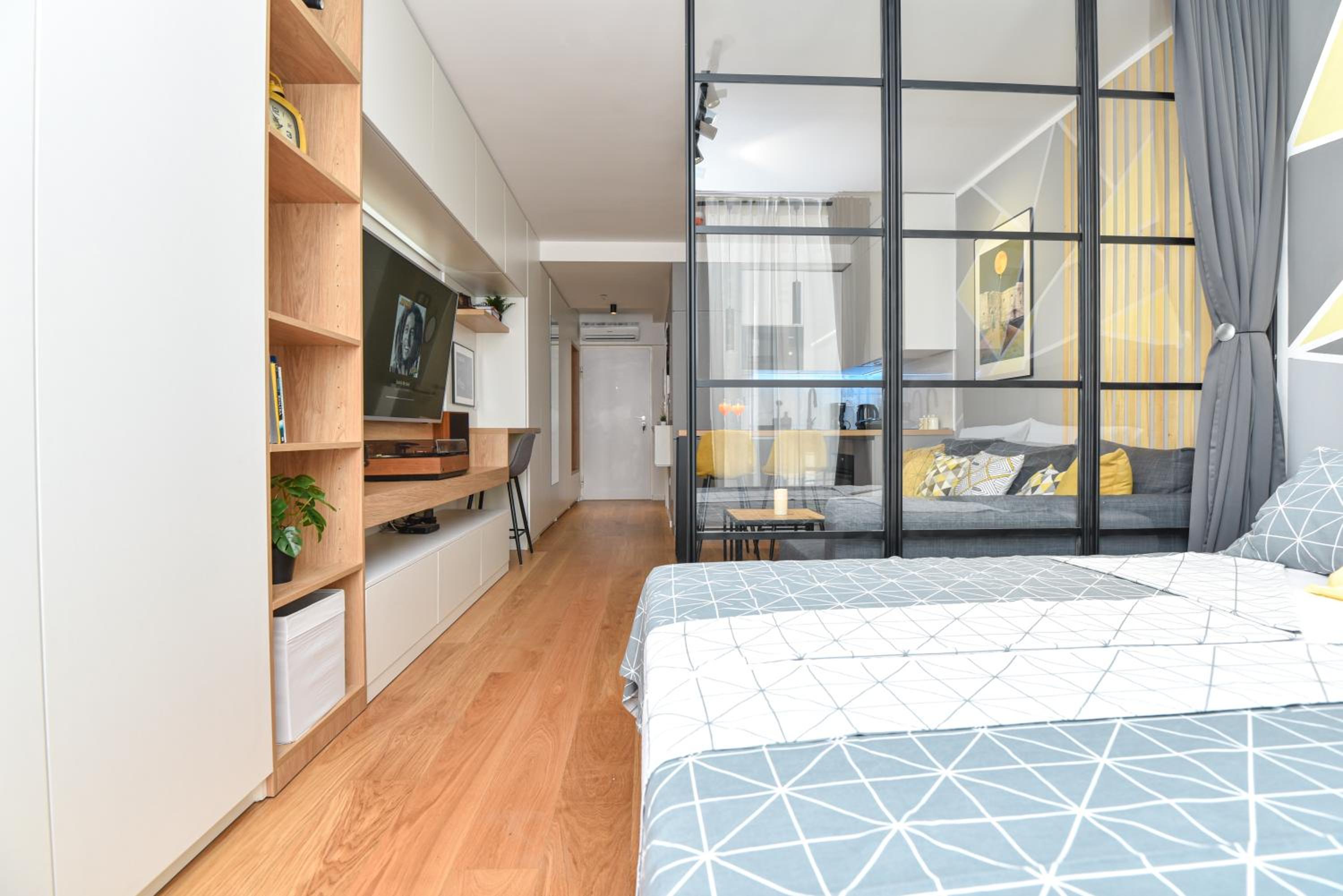 Studio apartment Bee One