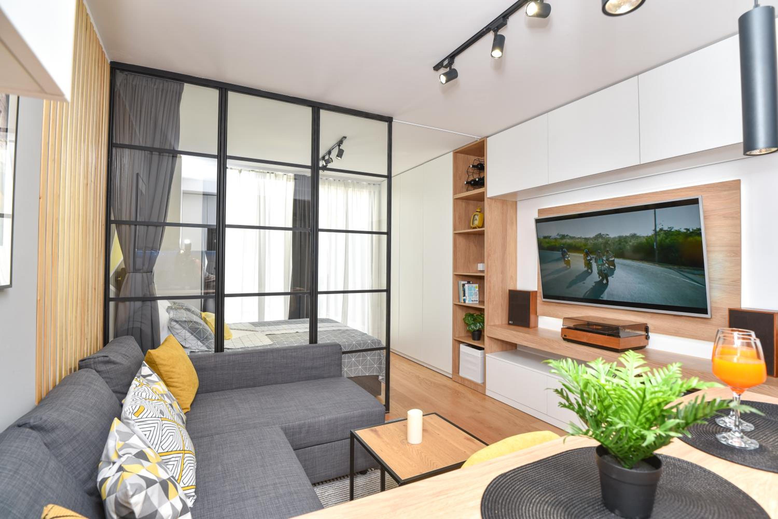 Studio apartment Bee One