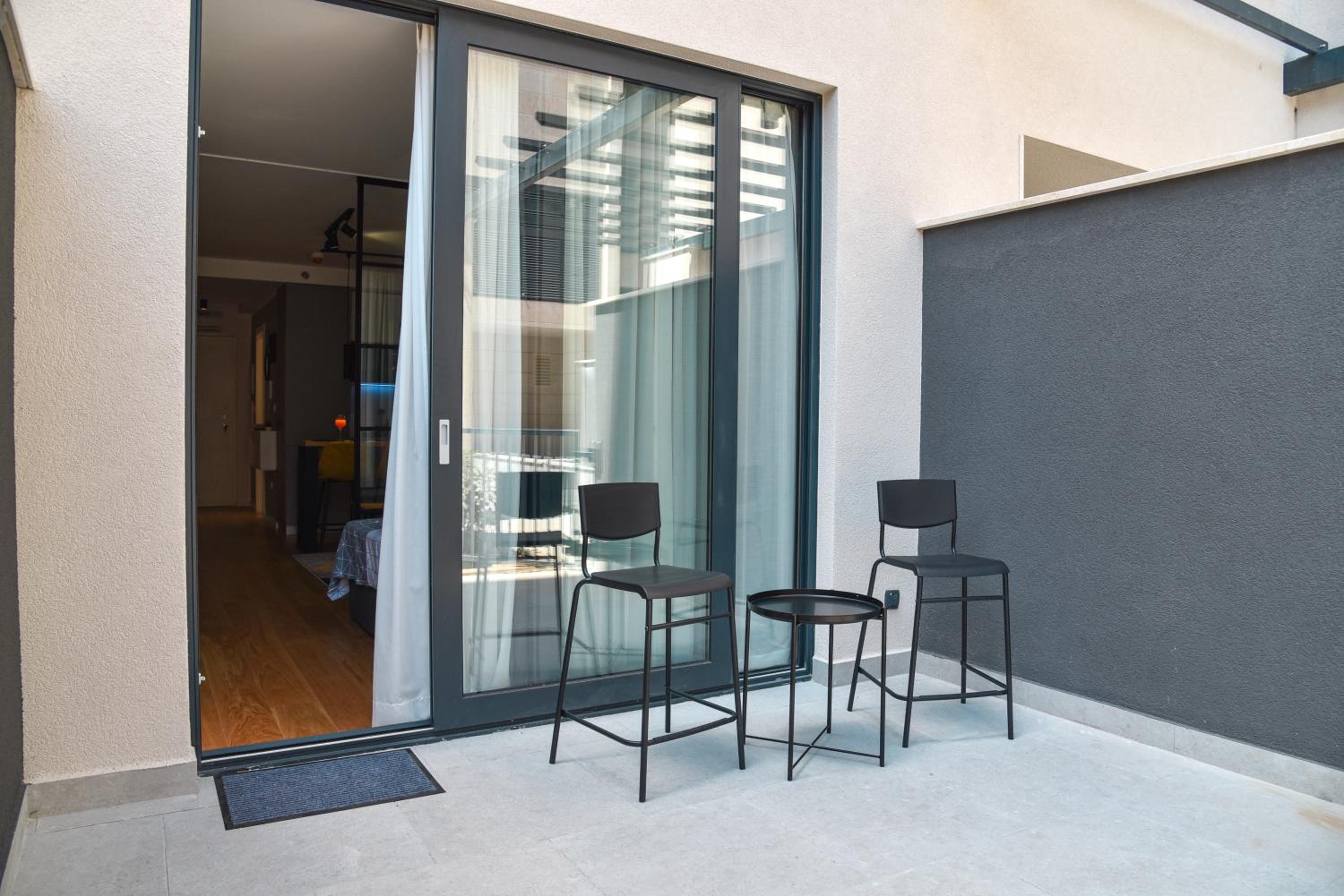 Studio apartment Bee One
