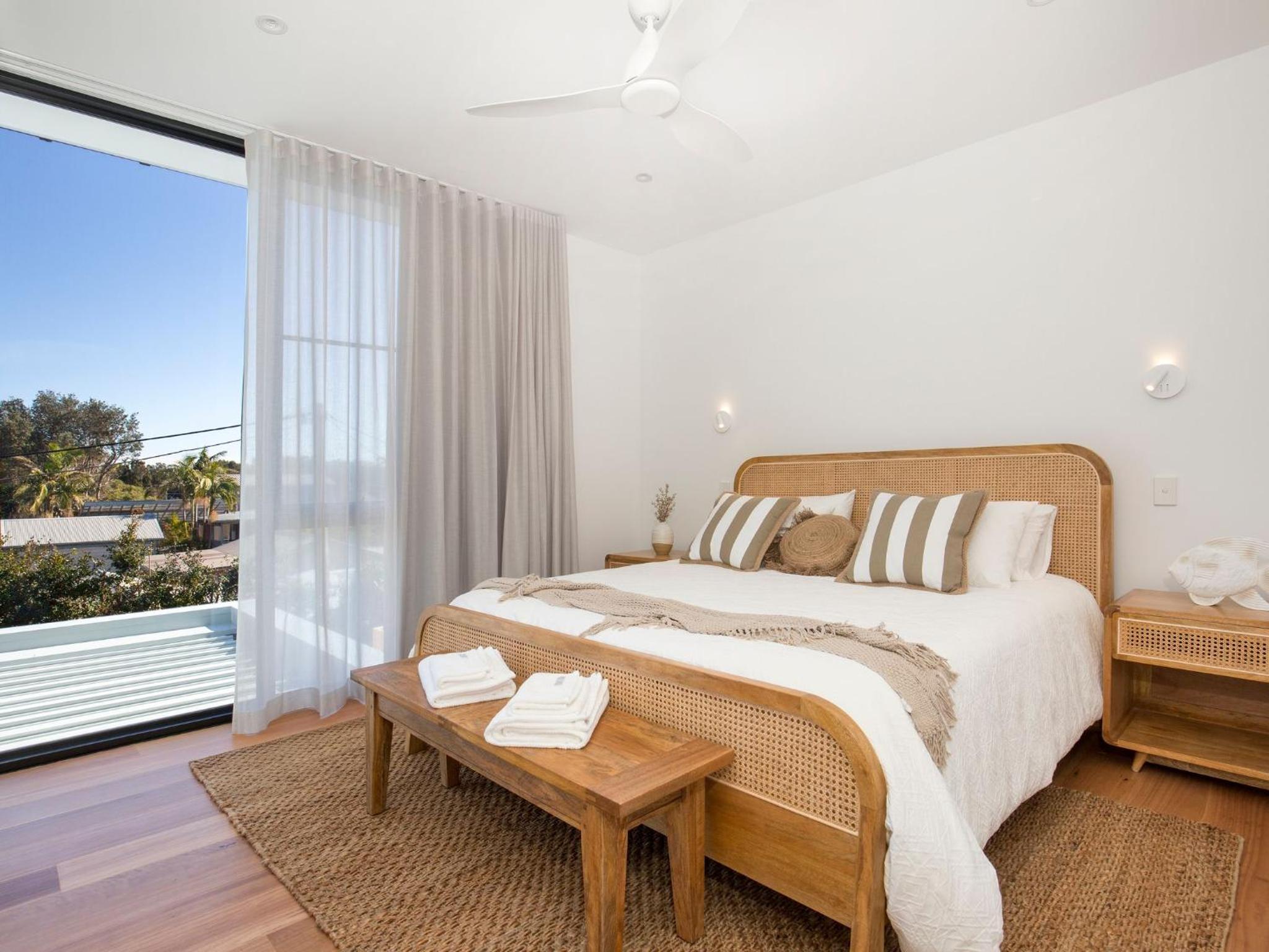 Banksia I Absolute Beachfront