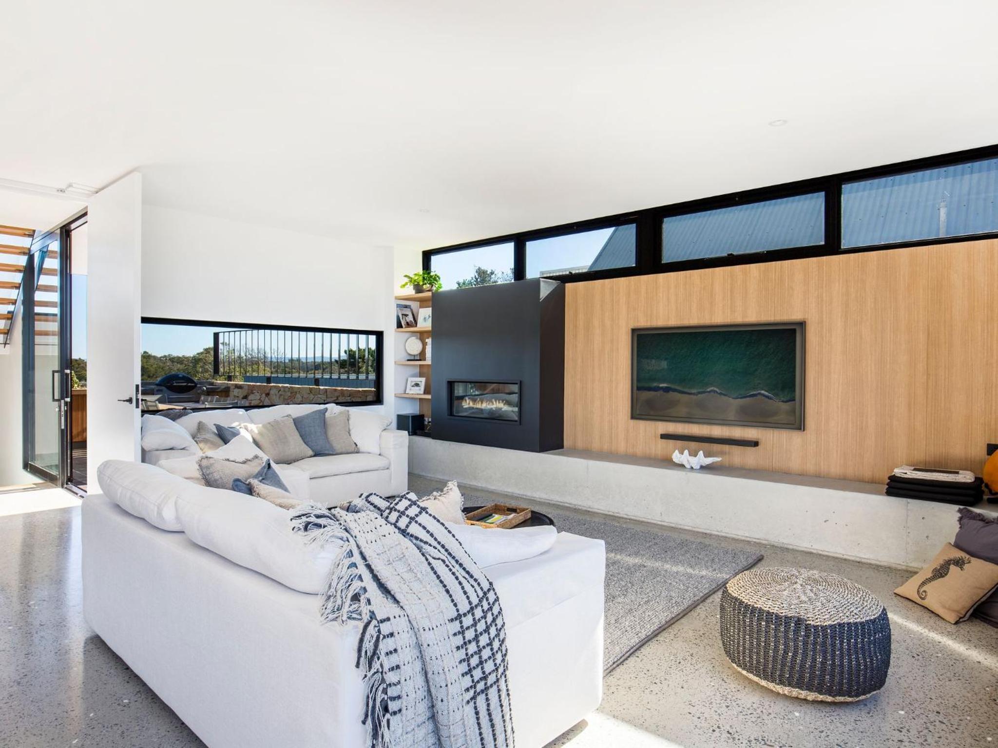 Banksia I Absolute Beachfront