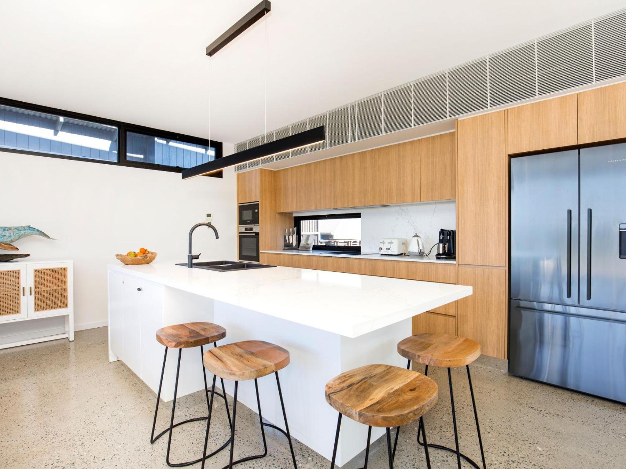 Banksia I Absolute Beachfront